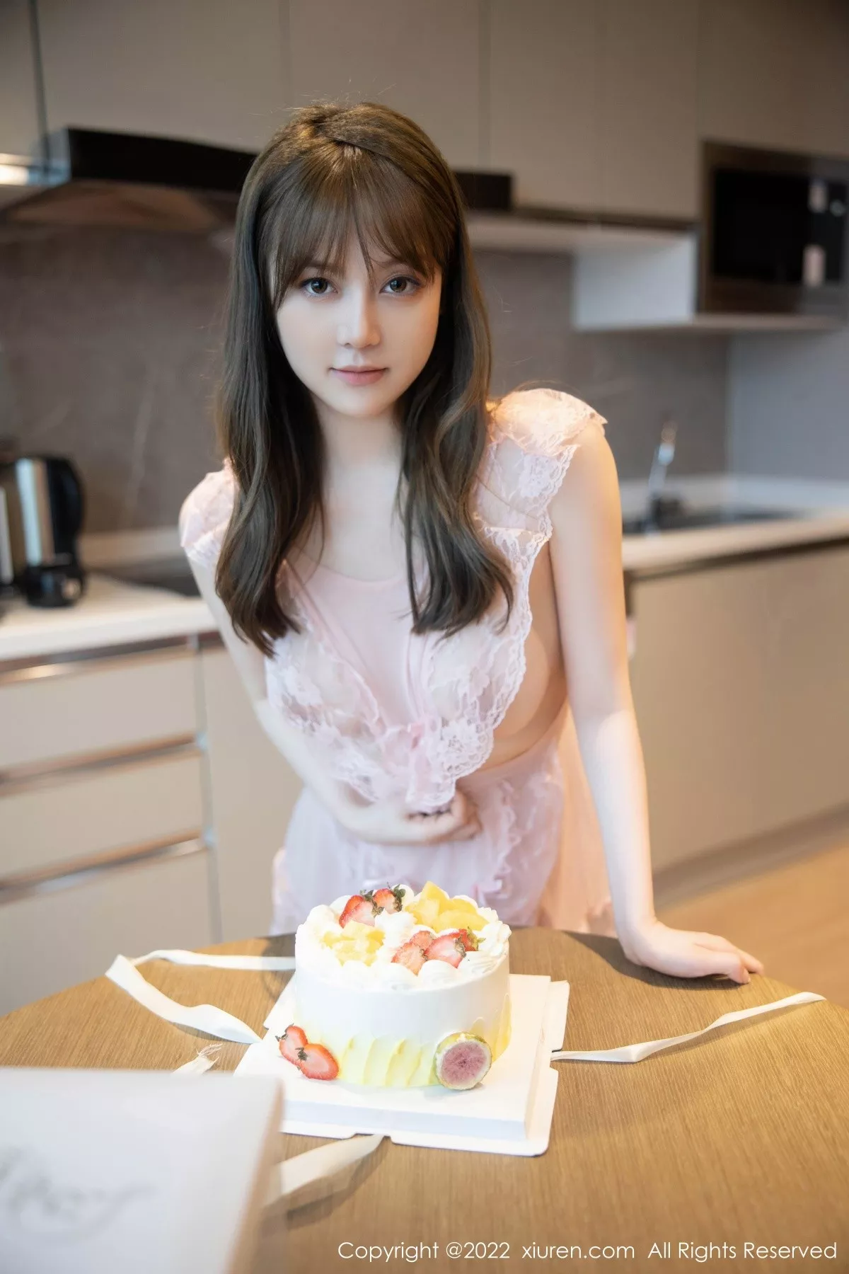 秀人集.com_[XiuRen秀人网]No.5497_模特豆瓣酱私房性感粉色轻透睡裙真空秀豪乳翘臀惹火诱惑写真90P