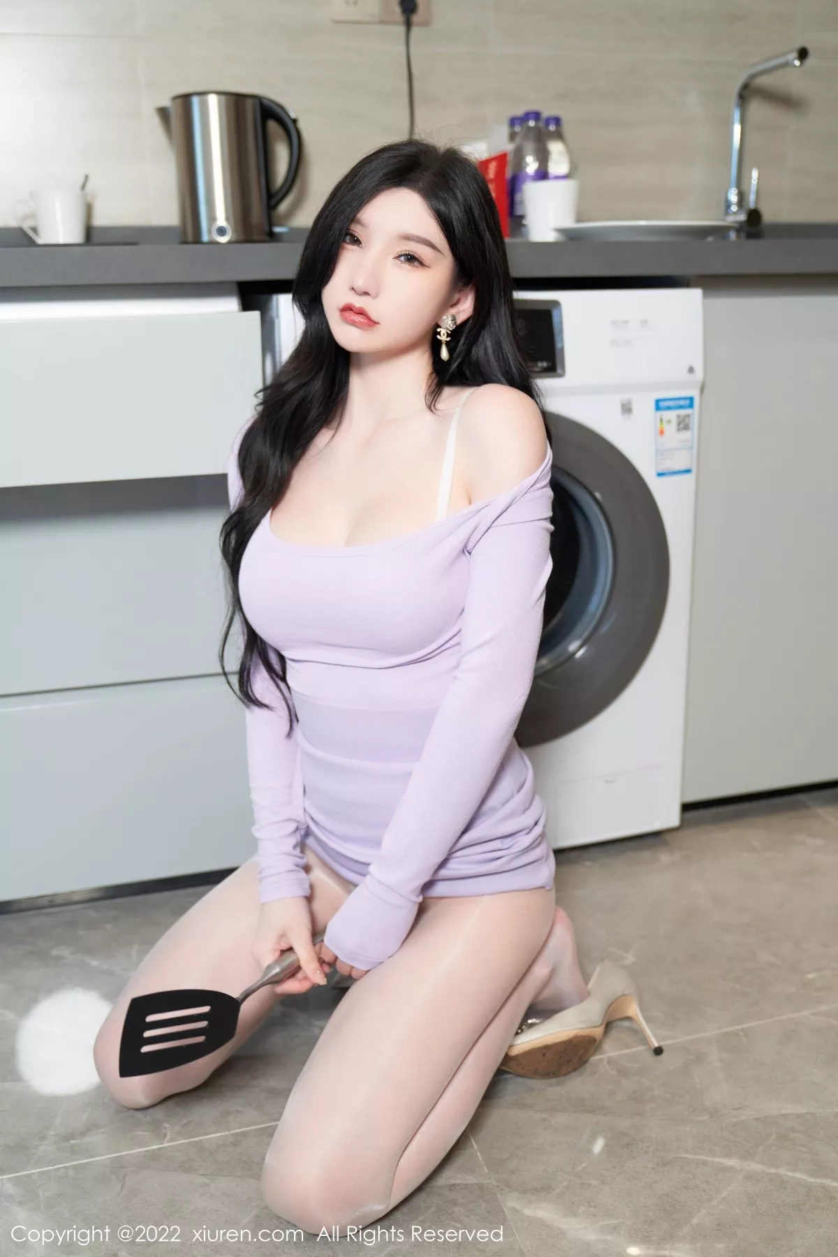 秀人集.com_[XiuRen秀人网]No.5501_女神周于希Sally性感紫色收身连衣短裙配闪亮肉丝迷人诱惑写真83P