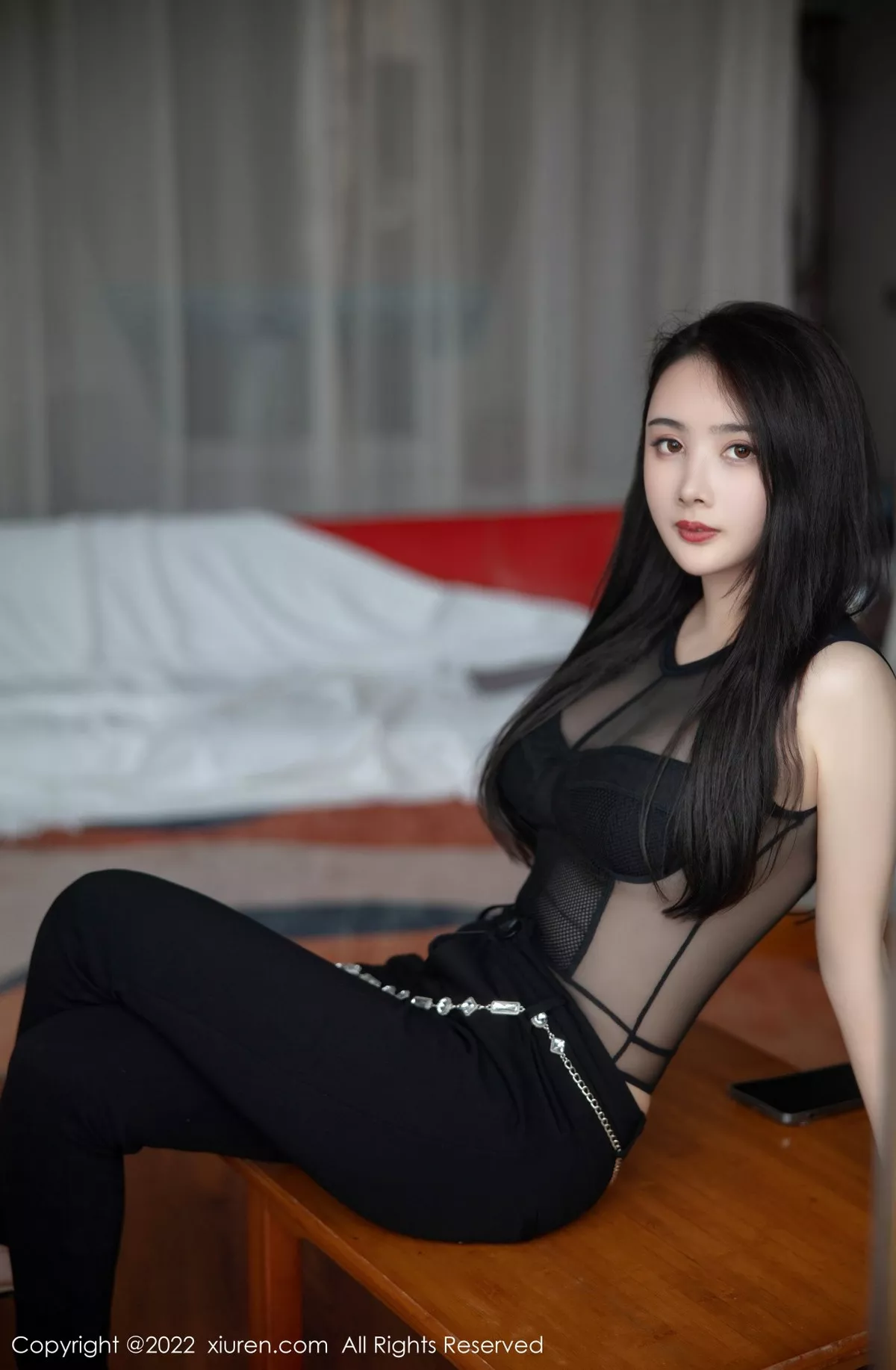 秀人集.com_[XiuRen秀人网]No.5505_模特Summer宝宝私房半脱露黑色轻透服饰秀曼妙身姿诱惑写真51P