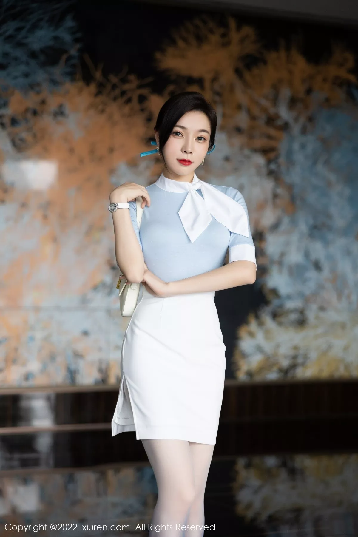 秀人集.com_[XiuRen秀人网]No.5643_女神徐莉芝Booty淡蓝上衣配白短裙露诱人变色丝袜迷人诱惑写真85P