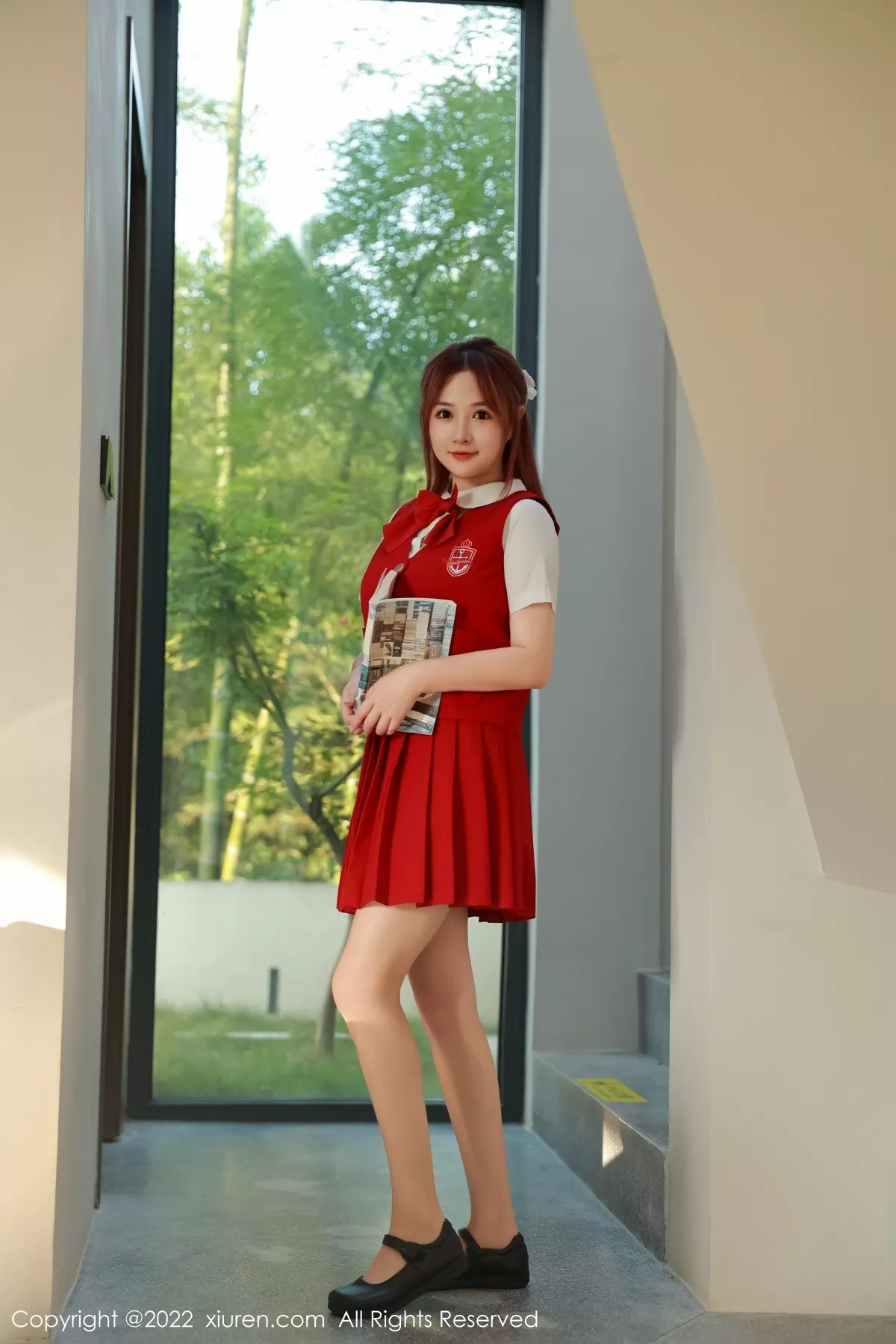 秀人集.com_[XiuRen秀人网]No.5652_模特养乐多DoDo性感红色学妹服饰露浅色内衣原色丝袜诱惑写真56P