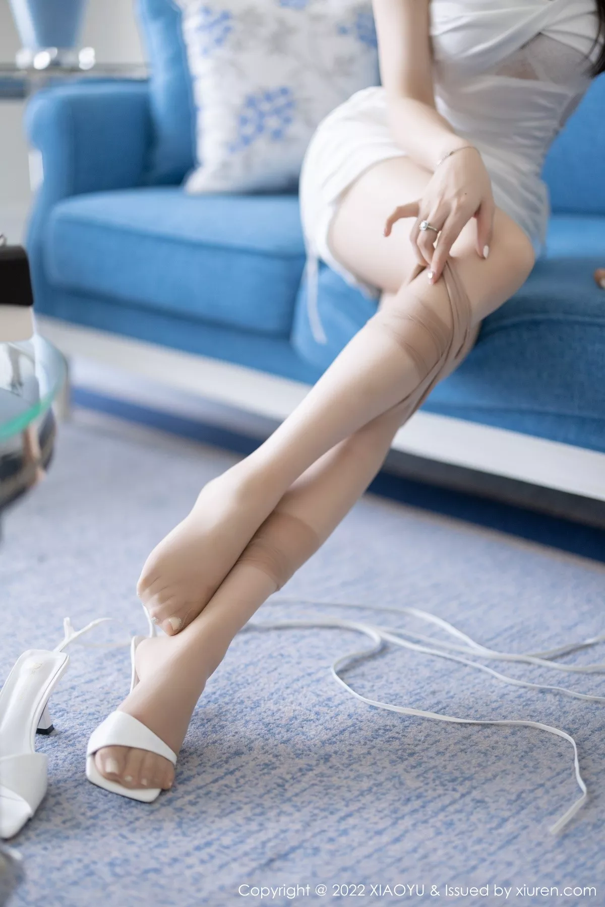 秀人集.com_[XiaoYu画语界]Vol.874_女神徐莉芝Booty白色露肩连衣短裙露性感轻透内衣撩人诱惑写真84P