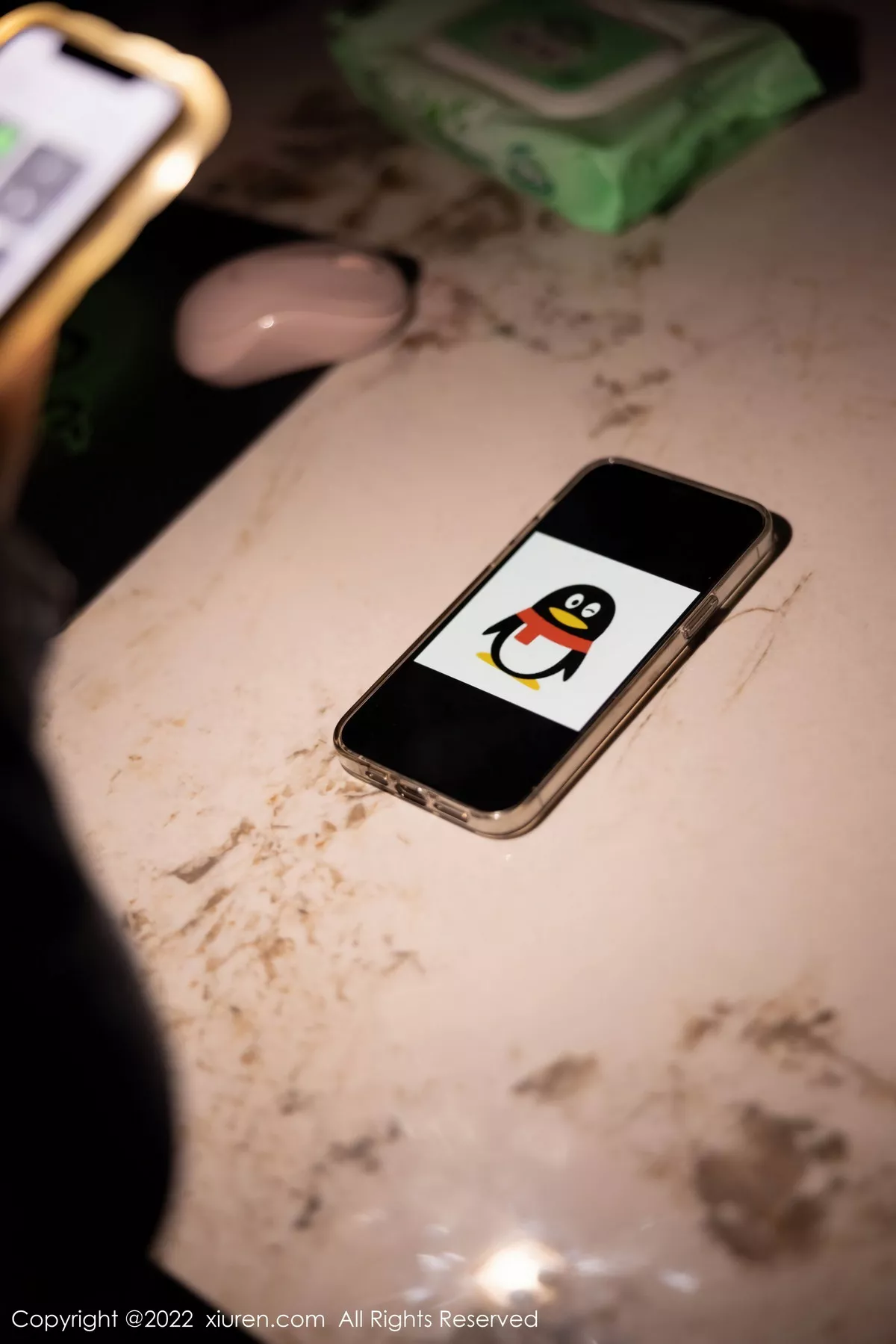 秀人集.com_[XiuRen秀人网]No.5671_女神绮里嘉ula心愿旅拍性感红色睡裙配超薄黑丝妩媚诱惑写真51P