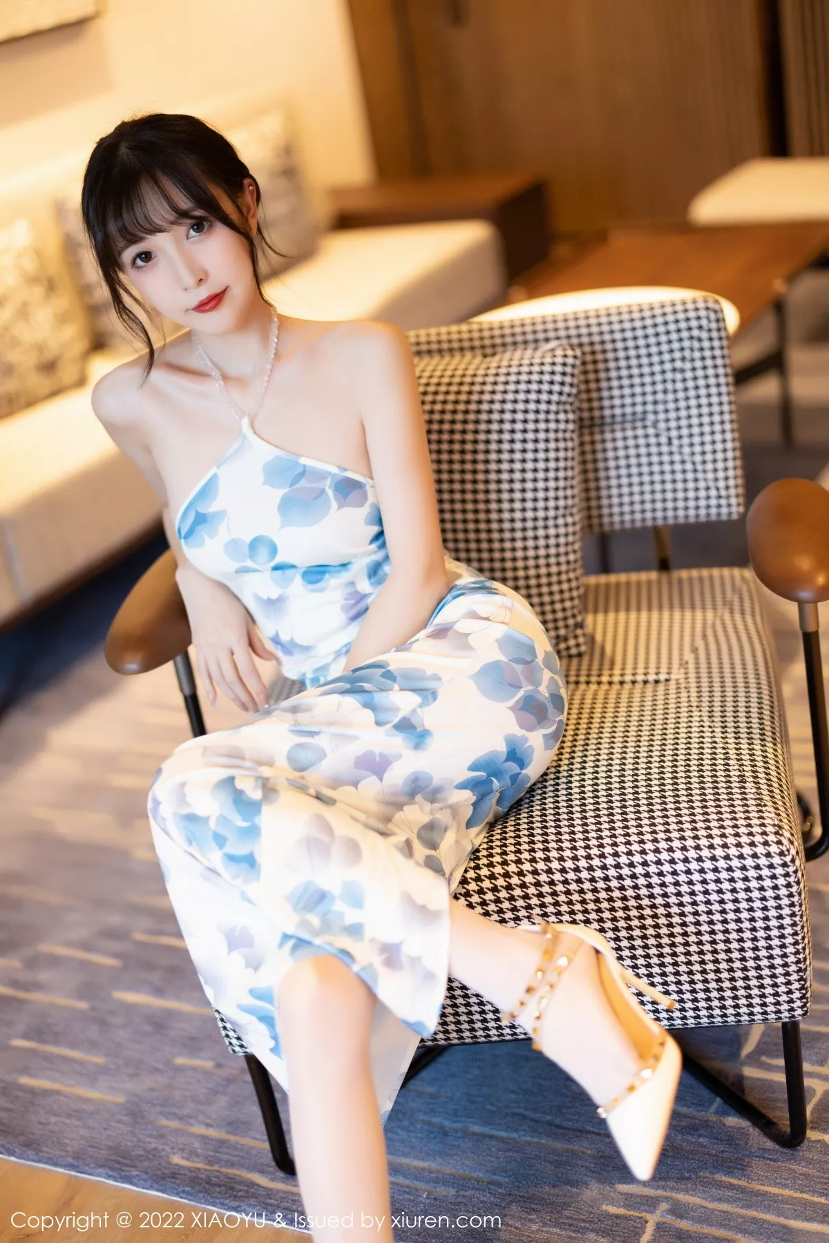 秀人集.com_[XiaoYu画语界]Vol.877_模特林星阑性感露肩带图案连衣短配超薄白丝袜秀美腿迷人写真85P