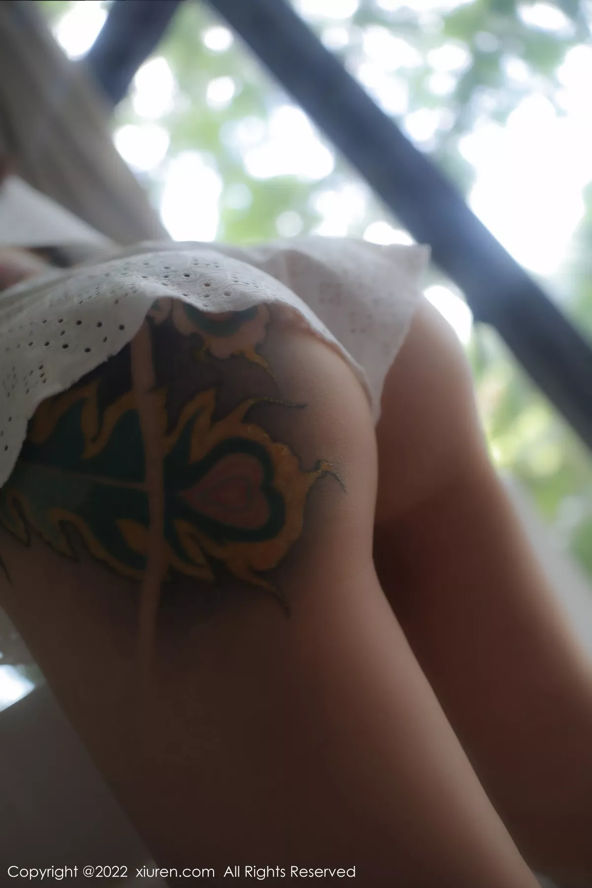 秀人集.com_[XiuRen秀人网]No.5683_模特文静儿户外性感白色缕空服饰秀魔鬼身材浑圆翘臀诱惑写真84P