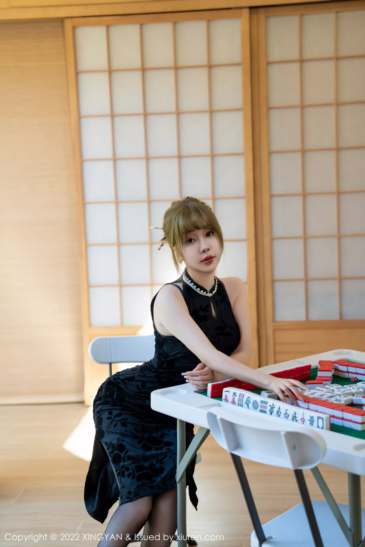 秀人集.com_[XINGYAN星颜社]VOL.148_女神王雨纯棋牌室性感黑色礼裙露蕾丝内衣配超薄黑丝诱惑写真72P