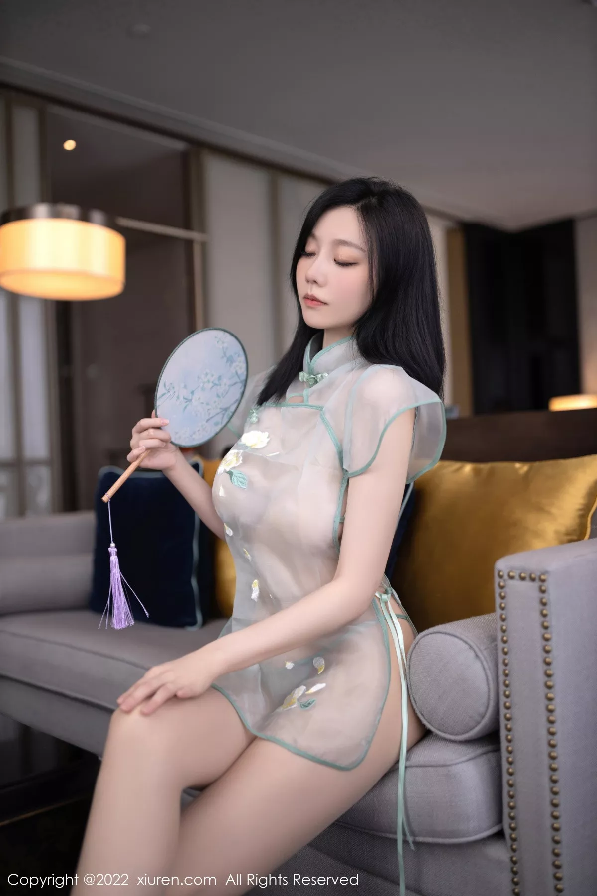 秀人集.com_[XiuRen秀人网]No.5689_模特安然anran北京旅拍性感浅色古装服透视秀惹火身材诱惑写真79P