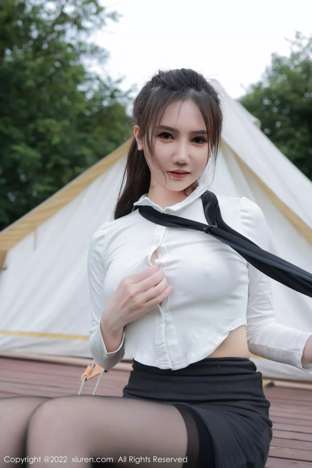 秀人集.com_[XiuRen秀人网]No.5703_模特古月小同学性感白T配短深灰裙露超薄黑丝秀美腿诱惑写真68P