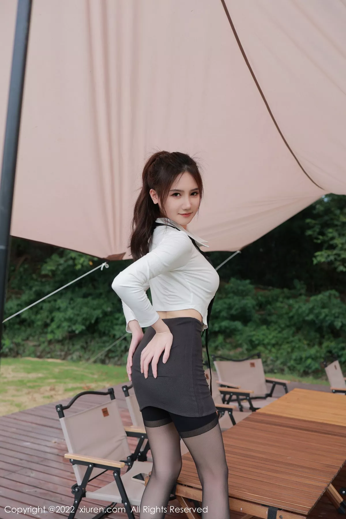 秀人集.com_[XiuRen秀人网]No.5703_模特古月小同学性感白T配短深灰裙露超薄黑丝秀美腿诱惑写真68P