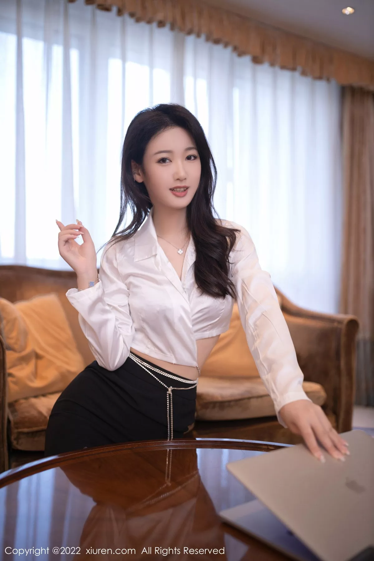 秀人集.com_[XiuRen秀人网]No.5721_模特唐安琪北京旅拍性感白T配黑短裙露浅色蕾丝内衣诱惑写真75P