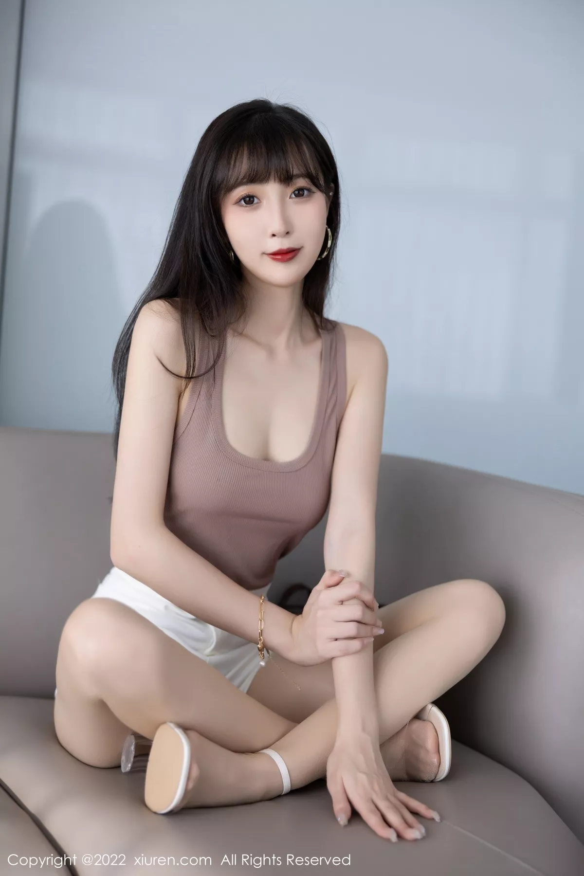 秀人集.com_[XiuRen秀人网]No.5724_模特林星阑性感咖啡色高开叉服配白色短裙秀曼妙身姿诱惑写真93P