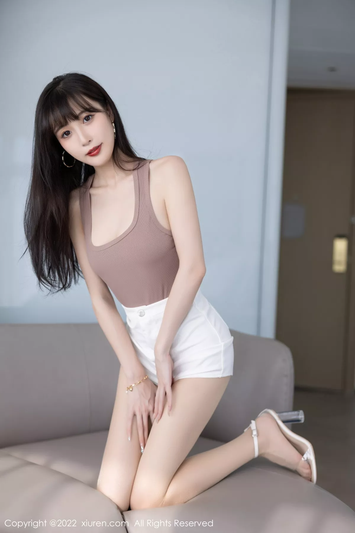 秀人集.com_[XiuRen秀人网]No.5724_模特林星阑性感咖啡色高开叉服配白色短裙秀曼妙身姿诱惑写真93P