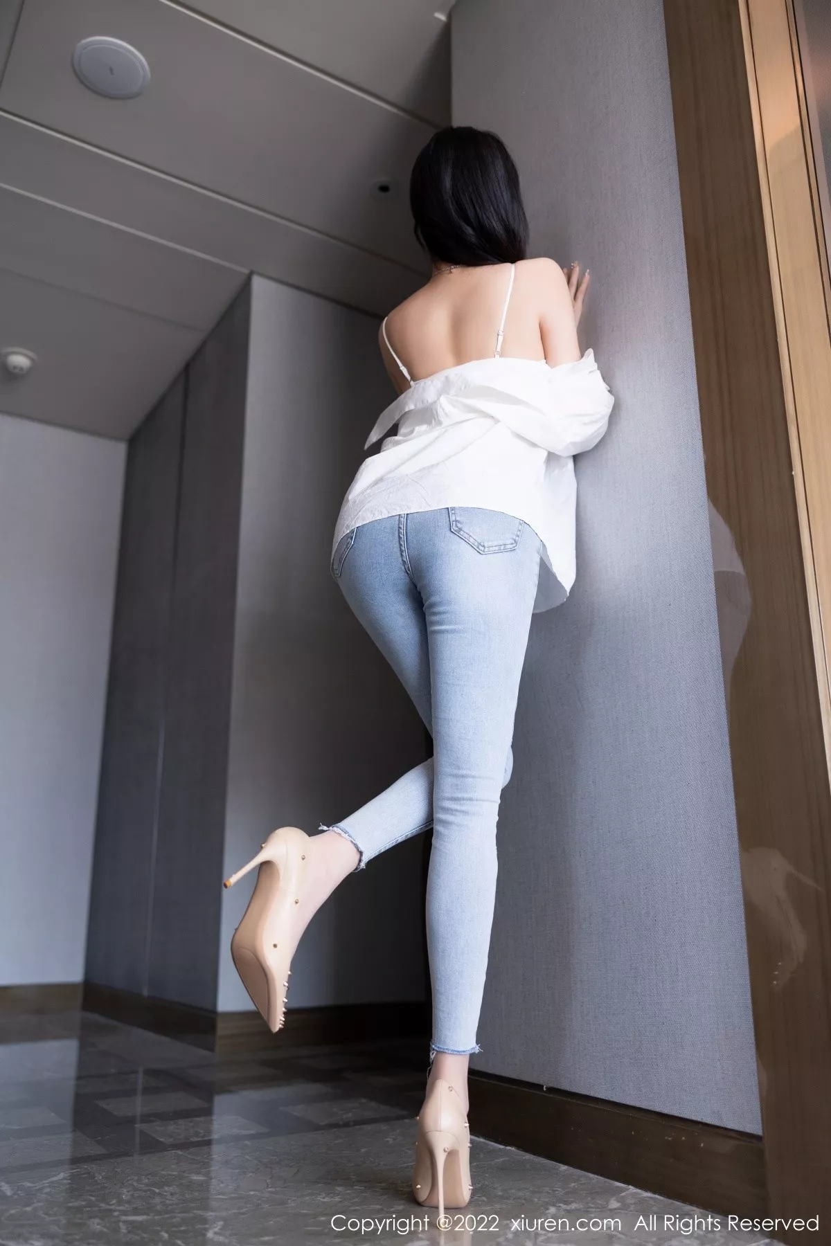 秀人集.com_[XiuRen秀人网]No.5614_女神杨晨晨Yome私房半脱露白色内衣配无内肉丝迷人诱惑写真83P