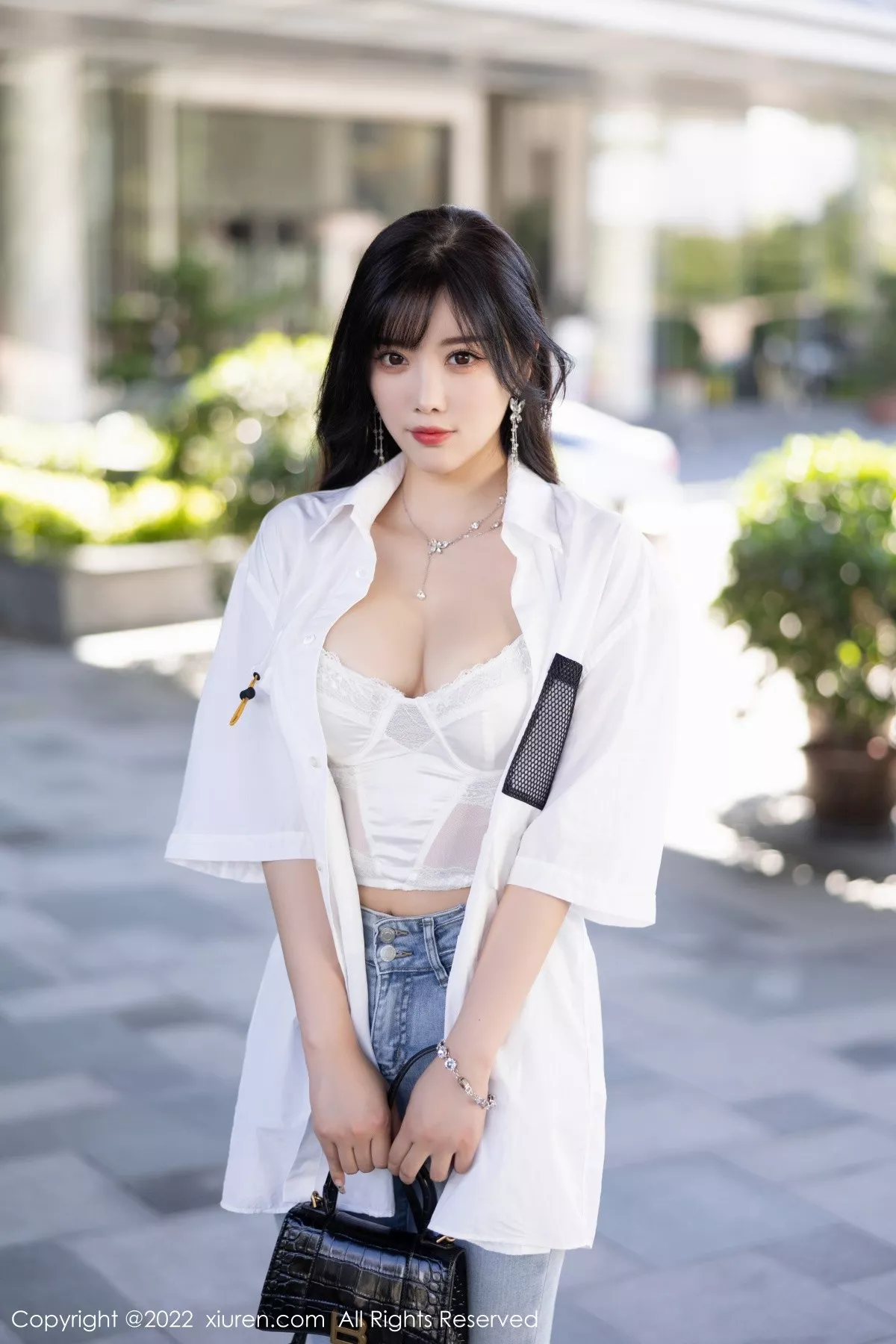 秀人集.com_[XiuRen秀人网]No.5614_女神杨晨晨Yome私房半脱露白色内衣配无内肉丝迷人诱惑写真83P