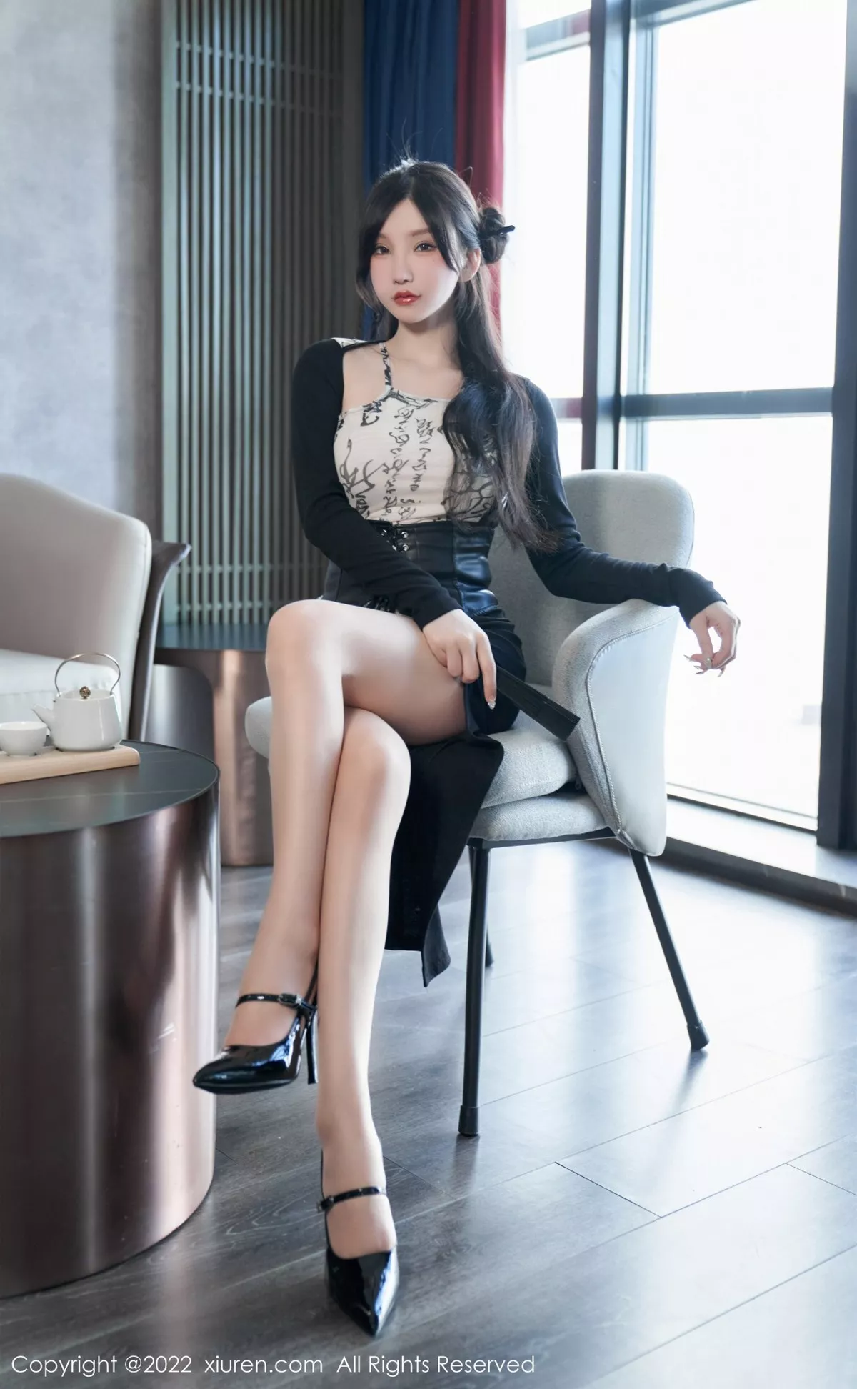 秀人集.com_[XiuRen秀人网]No.5623_女神周于希Sally性感拼色连衣裙配超薄开档肉丝绝美诱惑写真94P