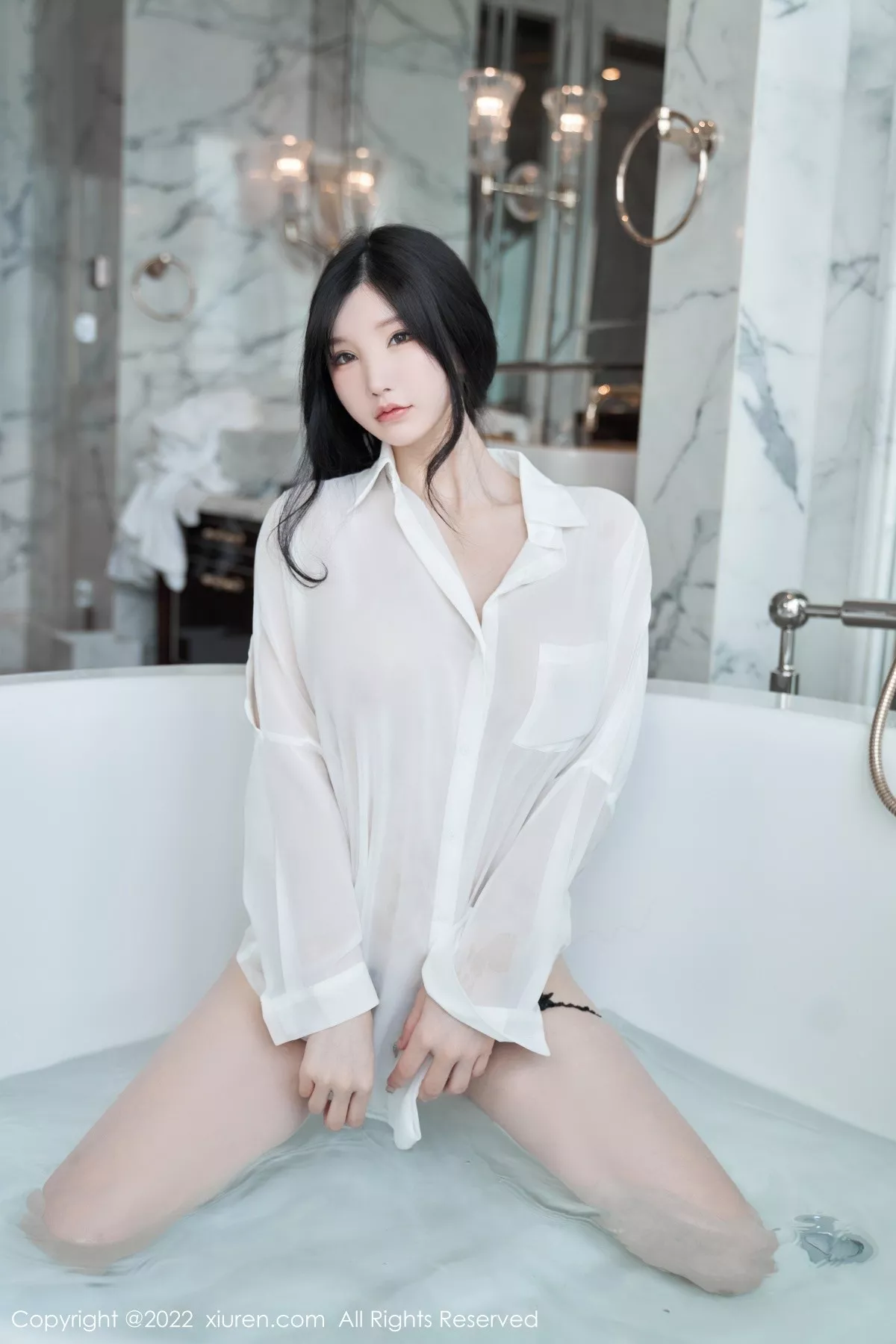 秀人集.com_[XiuRen秀人网]No.5638_女神周于希Sally心愿旅拍浴缸场景性感白色轻透衣湿身诱惑写真84P