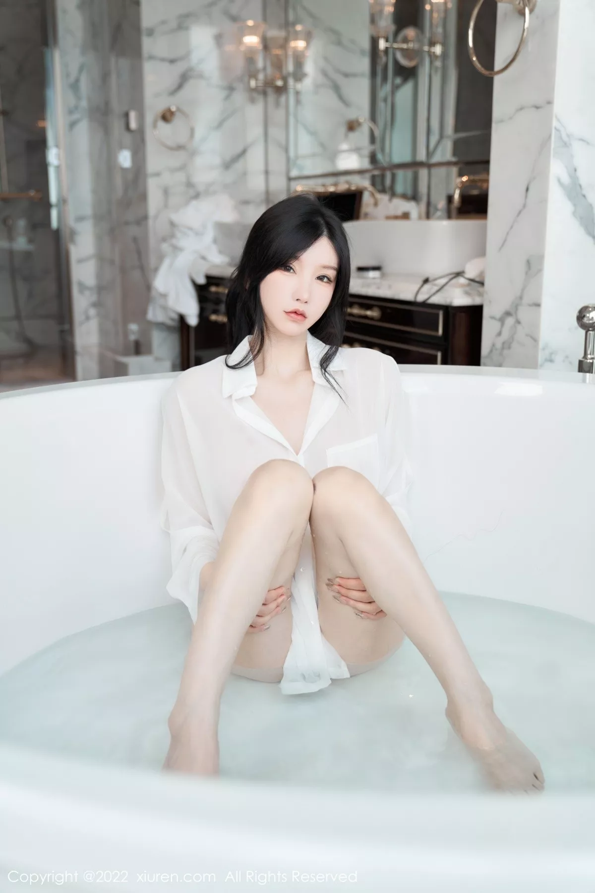 秀人集.com_[XiuRen秀人网]No.5638_女神周于希Sally心愿旅拍浴缸场景性感白色轻透衣湿身诱惑写真84P