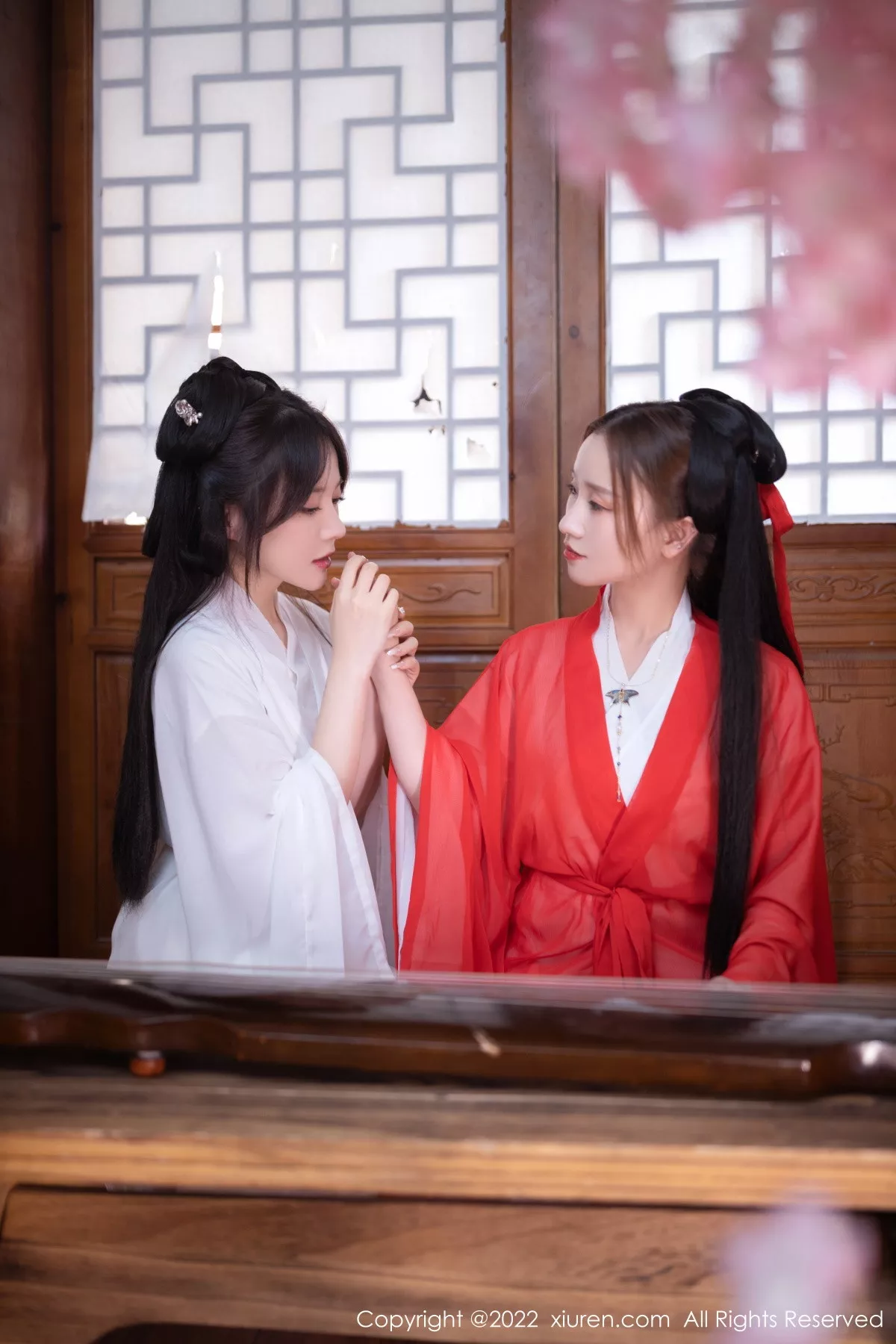 秀人集.com_[XiuRen秀人网]No.5811_模特鱼子酱Fish古筝弹奏情节古装服饰秀曼妙身姿性感迷人写真82P