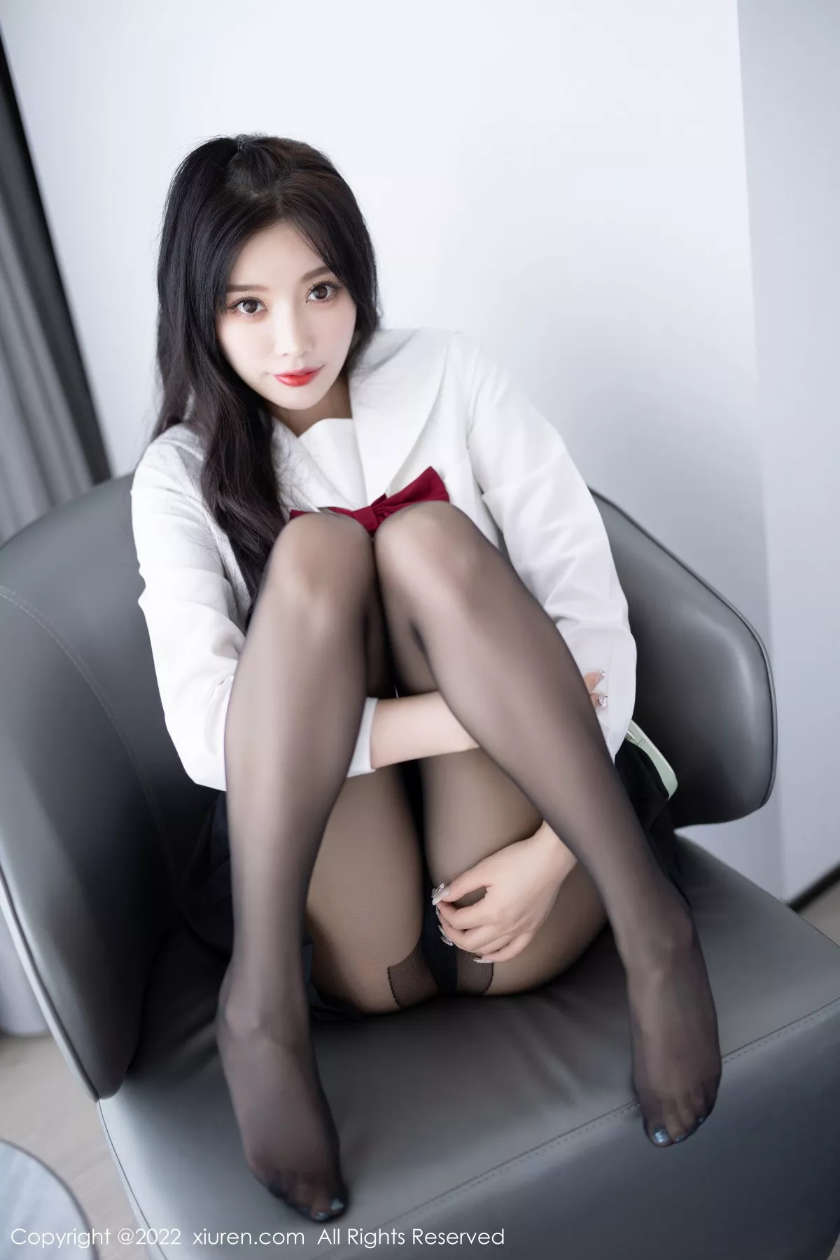 秀人集.com_[XiuRen秀人网]No.5823_女神杨晨晨Yome性感白T配黑色短裙露黑色内衣迷人诱惑写真94P