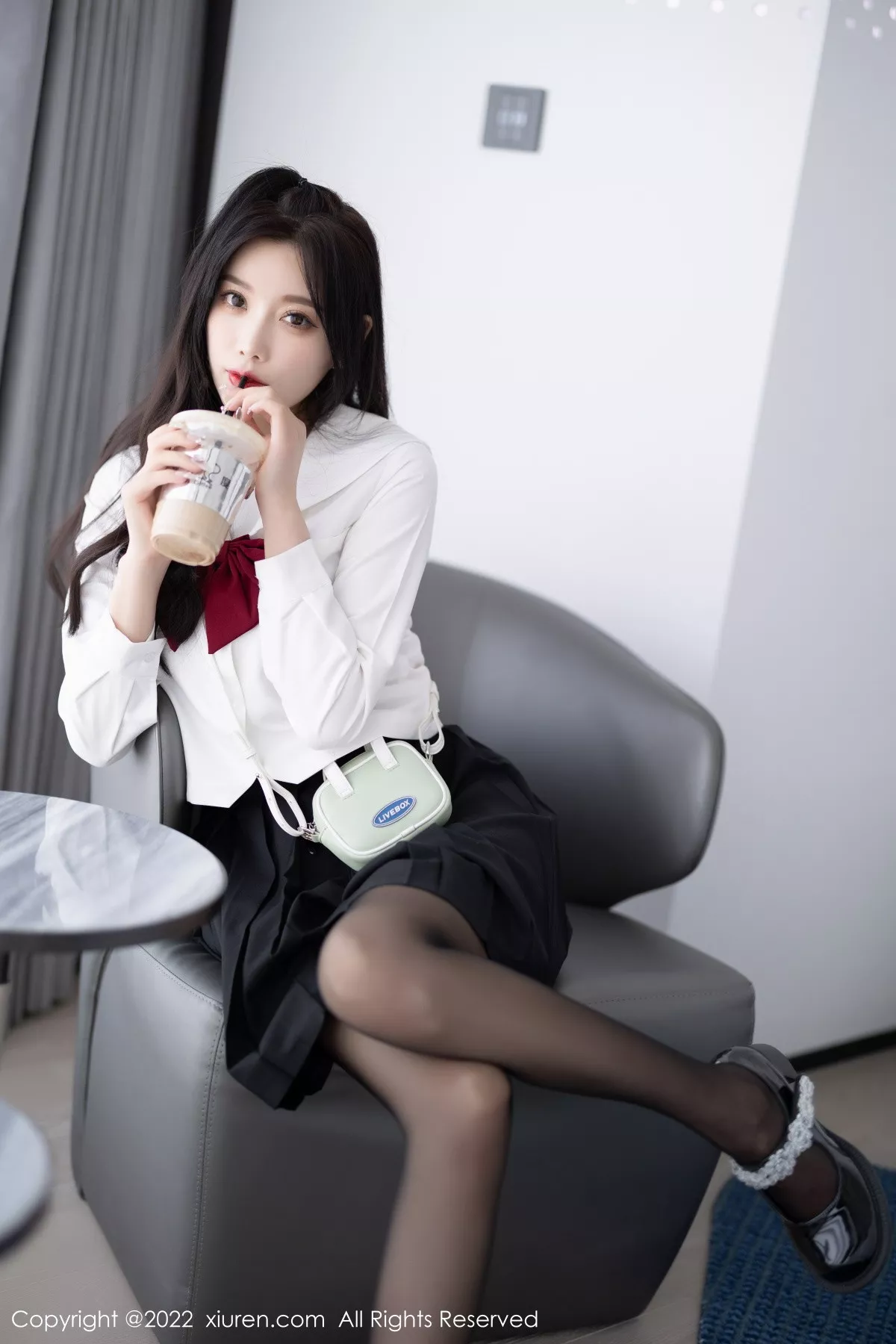 秀人集.com_[XiuRen秀人网]No.5823_女神杨晨晨Yome性感白T配黑色短裙露黑色内衣迷人诱惑写真94P