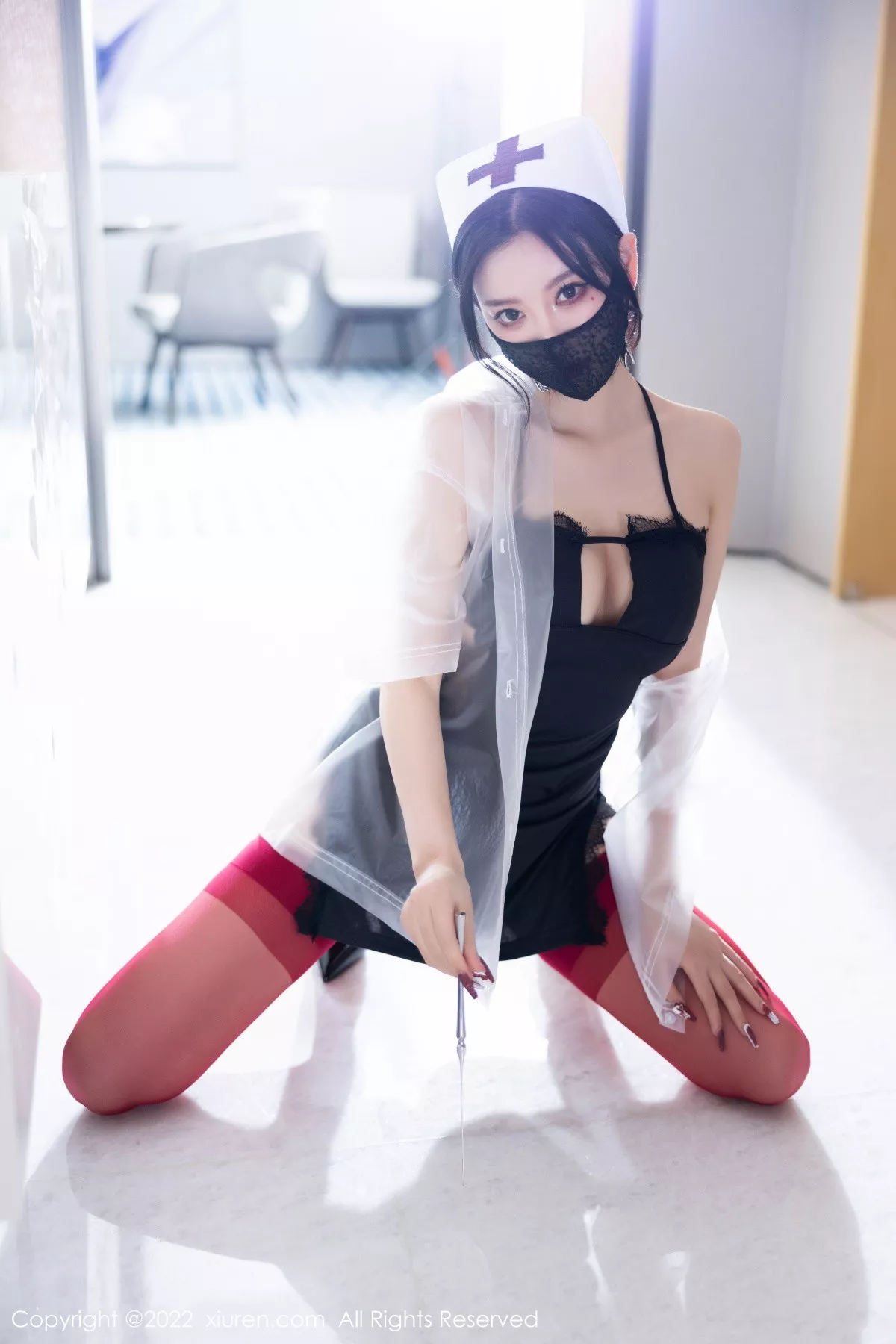 秀人集.com_[XiuRen秀人网]No.5751_女神杨晨晨Yome万圣节主题黑色吊带上衣配红丝袜完美诱惑写真90P