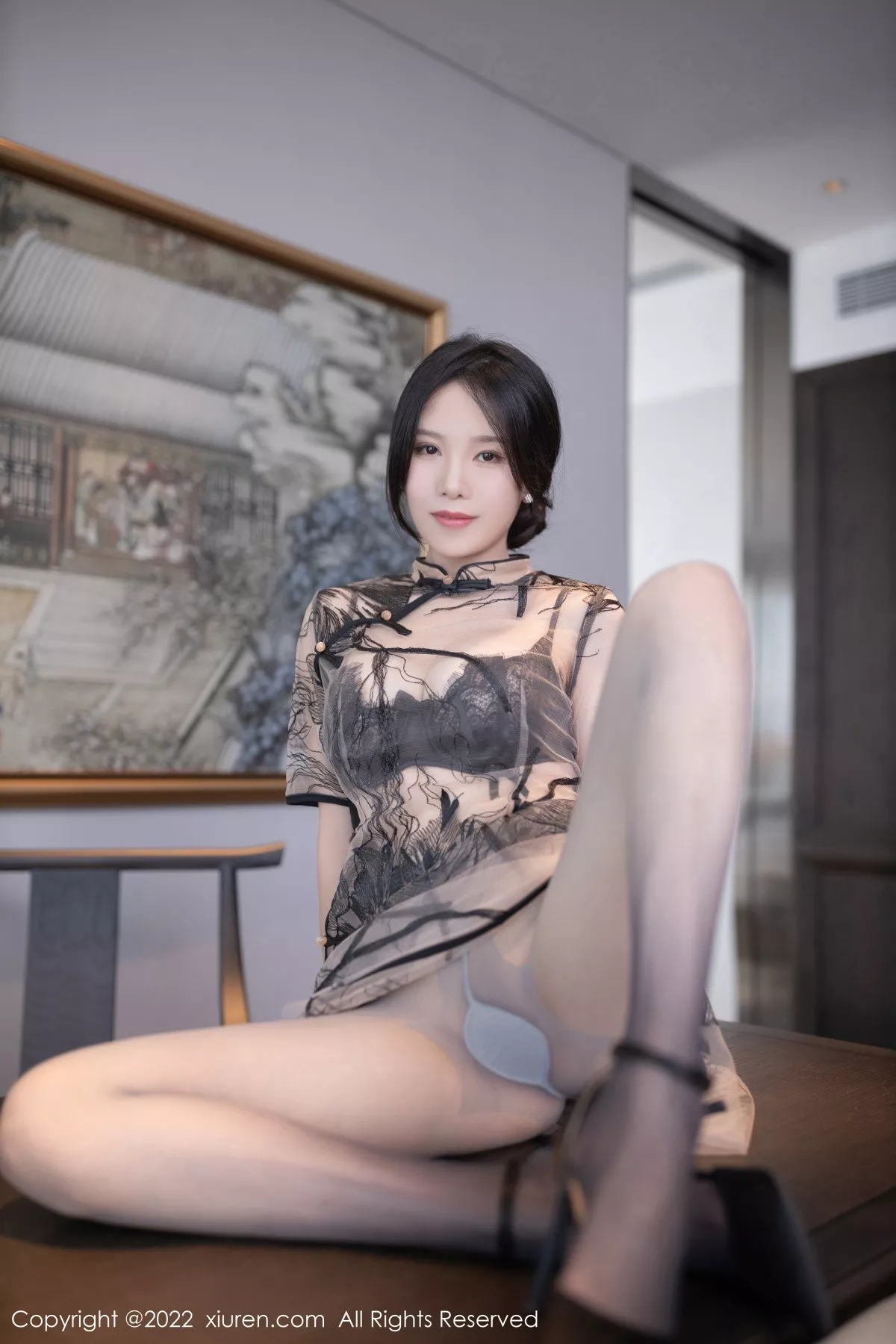 秀人集.com_[XiuRen秀人网]No.5830_模特利世性感轻透薄纱旗袍露黑色蕾丝内衣秀惹火身材诱惑写真84P