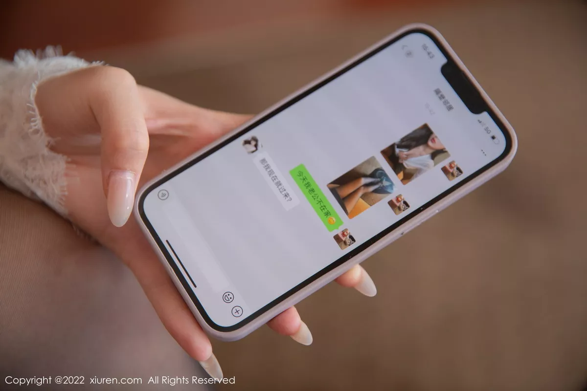 秀人集.com_[XiuRen秀人网]No.5842_模特夏甜甜性感白色上衣配灰短裙露蕾丝内衣超薄黑丝诱惑写真69P