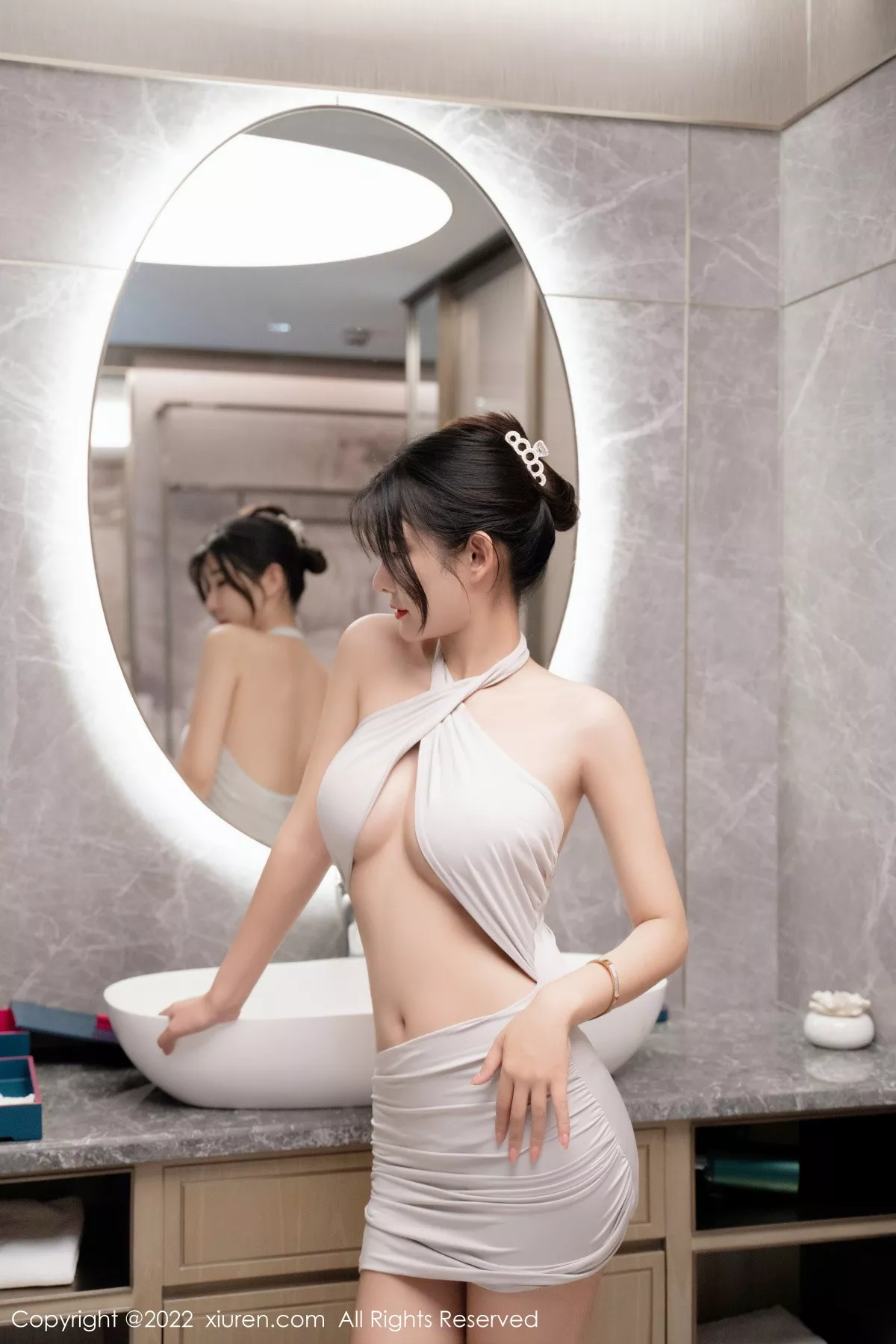 秀人集.com_[XiuRen秀人网]No.5841_模特夏沫沫私房浴室性感白色短裙半撩露丁字裤秀翘臀诱惑写真70P
