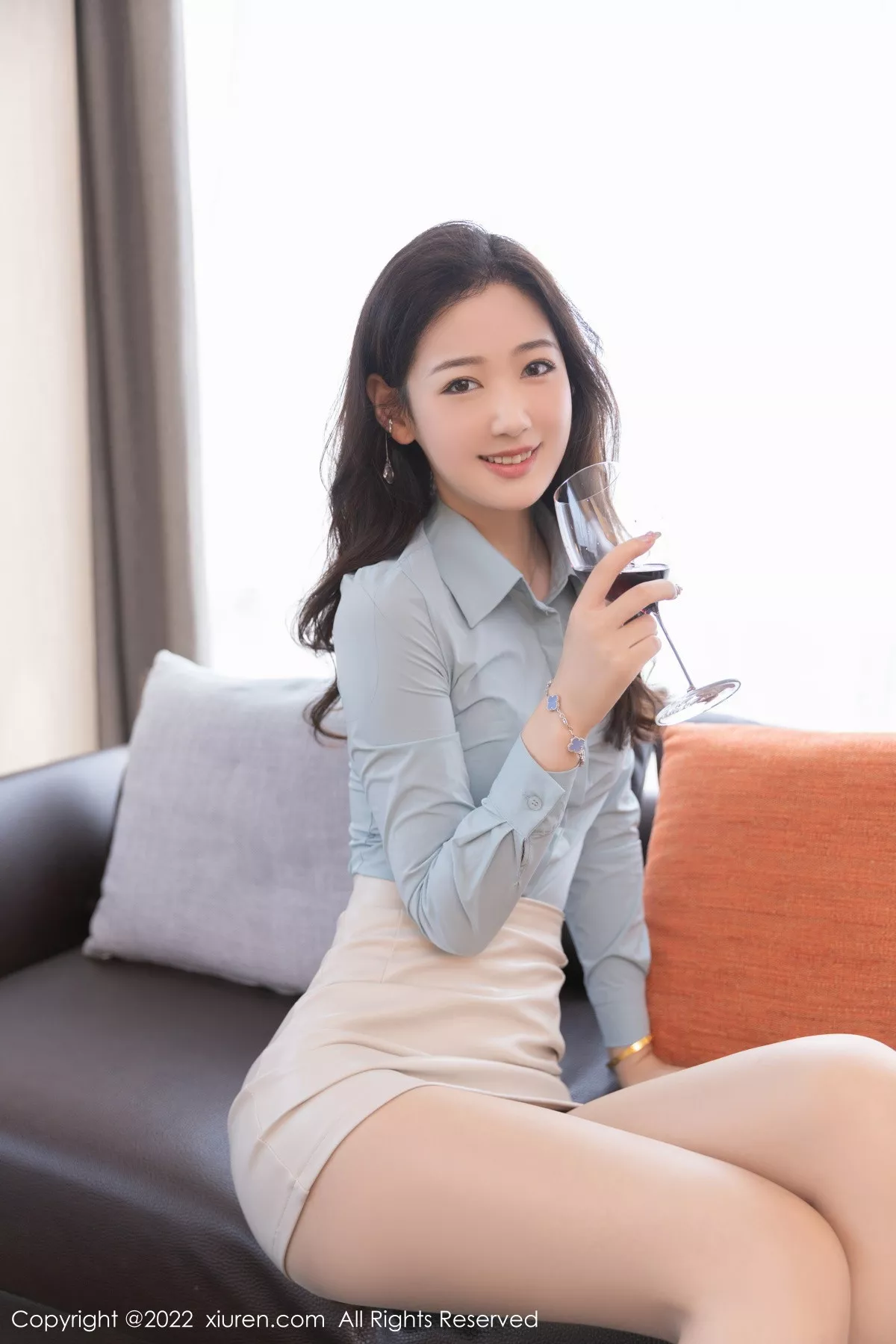 秀人集.com_[XiuRen秀人网]No.5854_模特唐安琪应酬拍摄主题淡蓝上衣配白短裙露开档肉丝诱惑写真86P