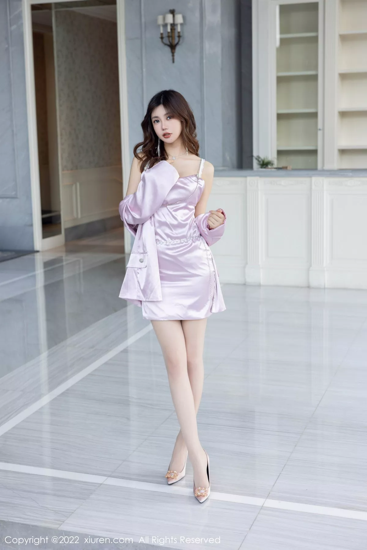 秀人集.com_[XiuRen秀人网]No.5879_女神绮里嘉ula性感浅色服饰配超薄无内肉丝秀完美身材诱惑写真81P