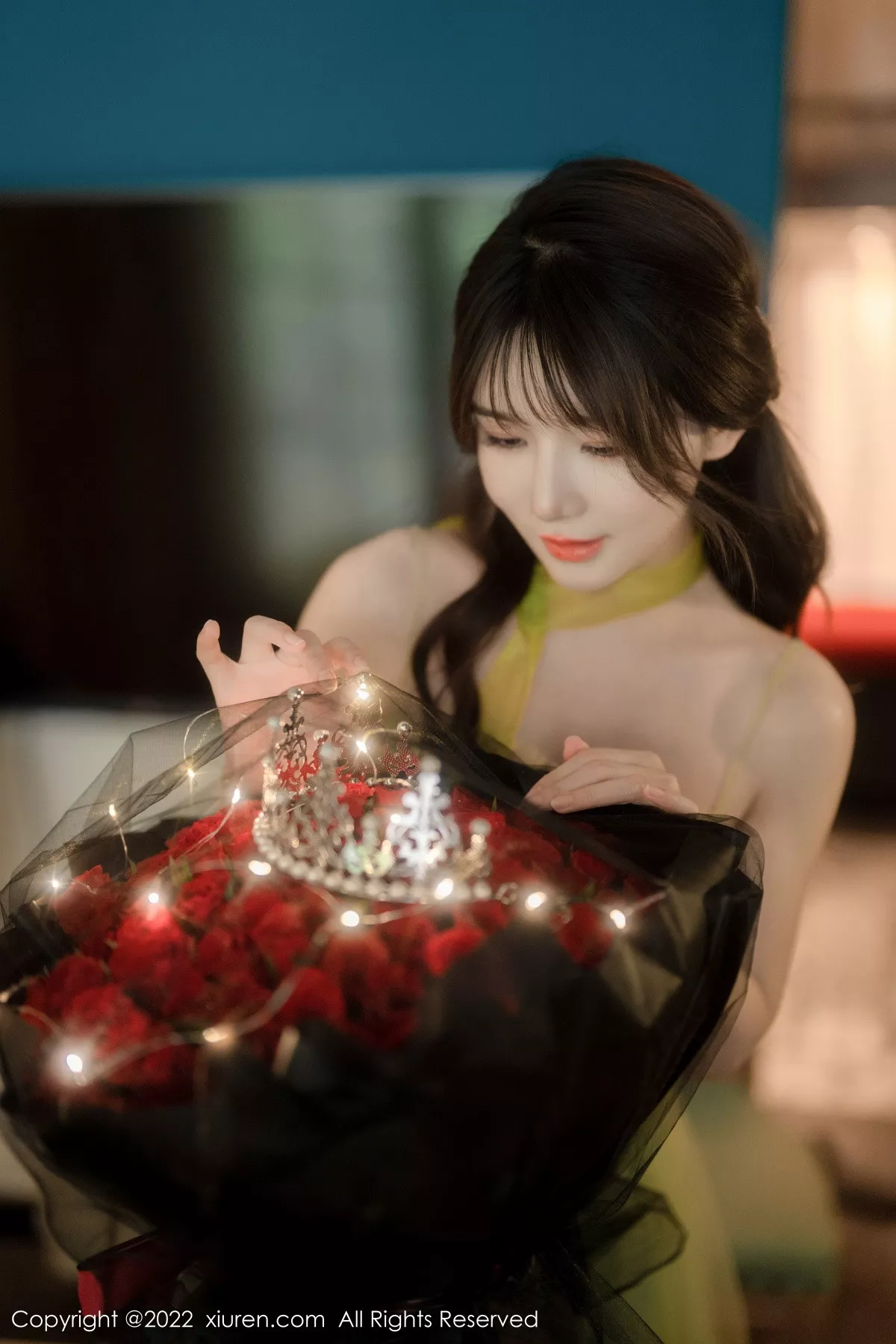 秀人集.com_[XiuRen秀人网]No.5875_模特婠婠么私房性感淡绿色连衣裙秀曼妙身姿白嫩美腿诱惑写真85P