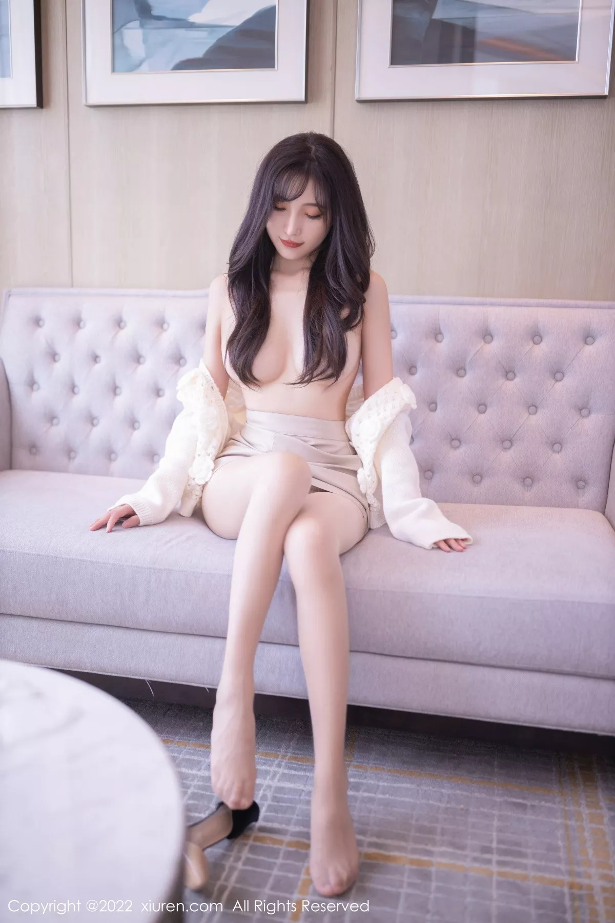 秀人集.com_[XiuRen秀人网]No.5771_模特陆萱萱性感白色毛线衣配浅色短裙半脱秀完美身材诱惑写真84P