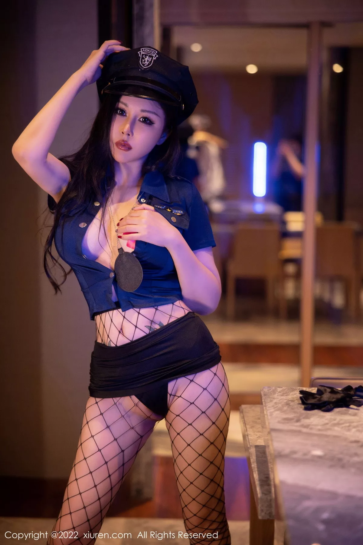 秀人集.com_[XiuRen秀人网]No.5767_模特田冰冰酒店室内拍摄性感警官制服配黑丝网袜完美诱惑写真86P