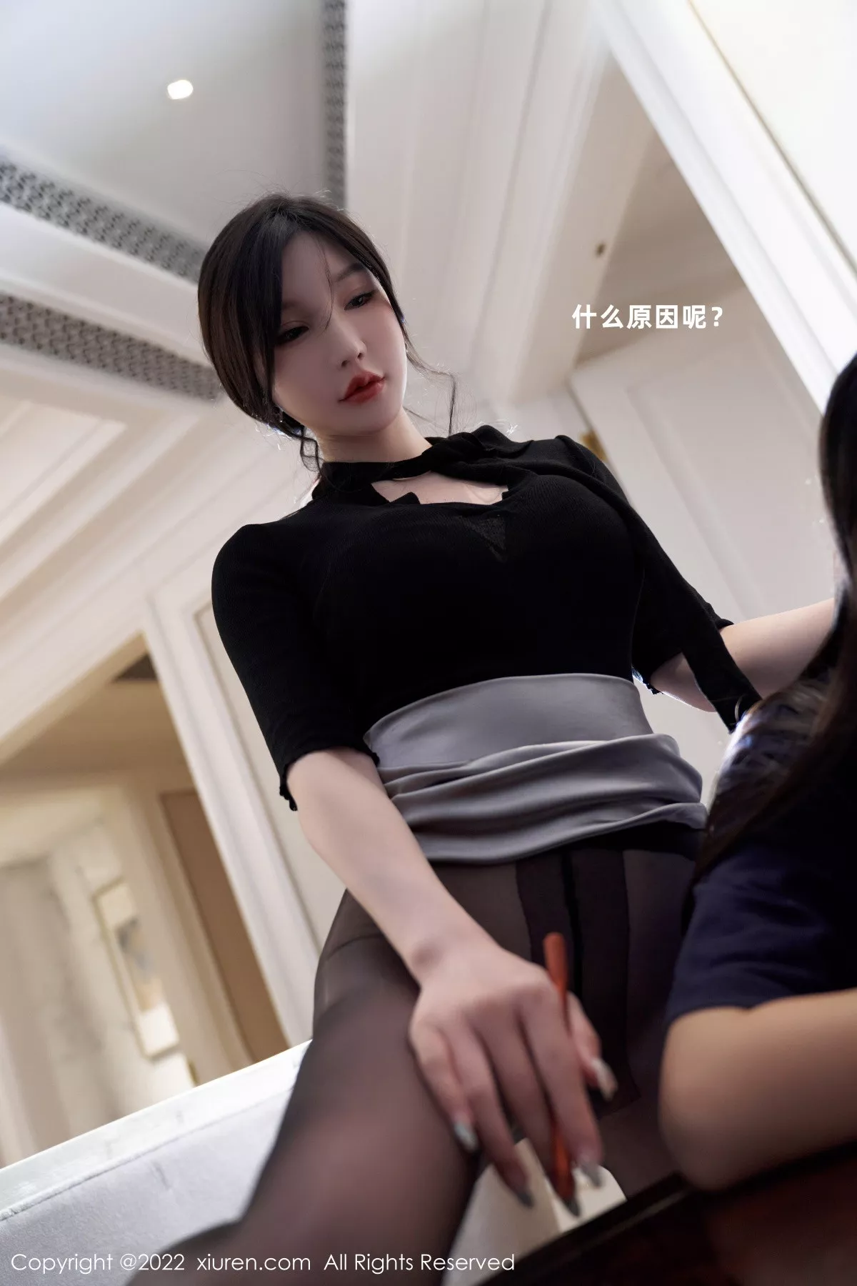 秀人集.com_[XiuRen秀人网]No.5777_女神周于希Sally黑上衣配浅色短裙露超薄闪亮黑丝极致魅惑写真89P