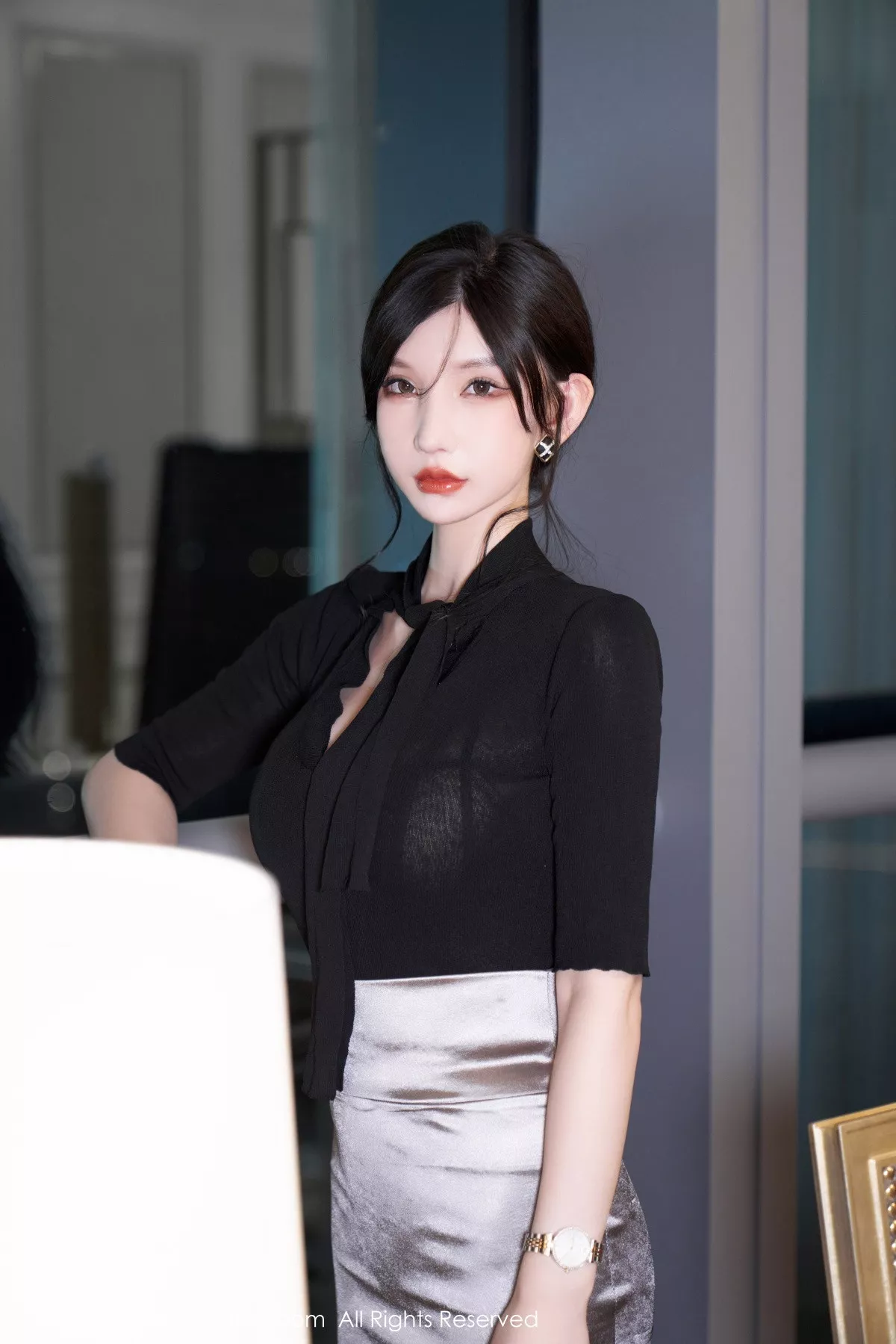 秀人集.com_[XiuRen秀人网]No.5777_女神周于希Sally黑上衣配浅色短裙露超薄闪亮黑丝极致魅惑写真89P