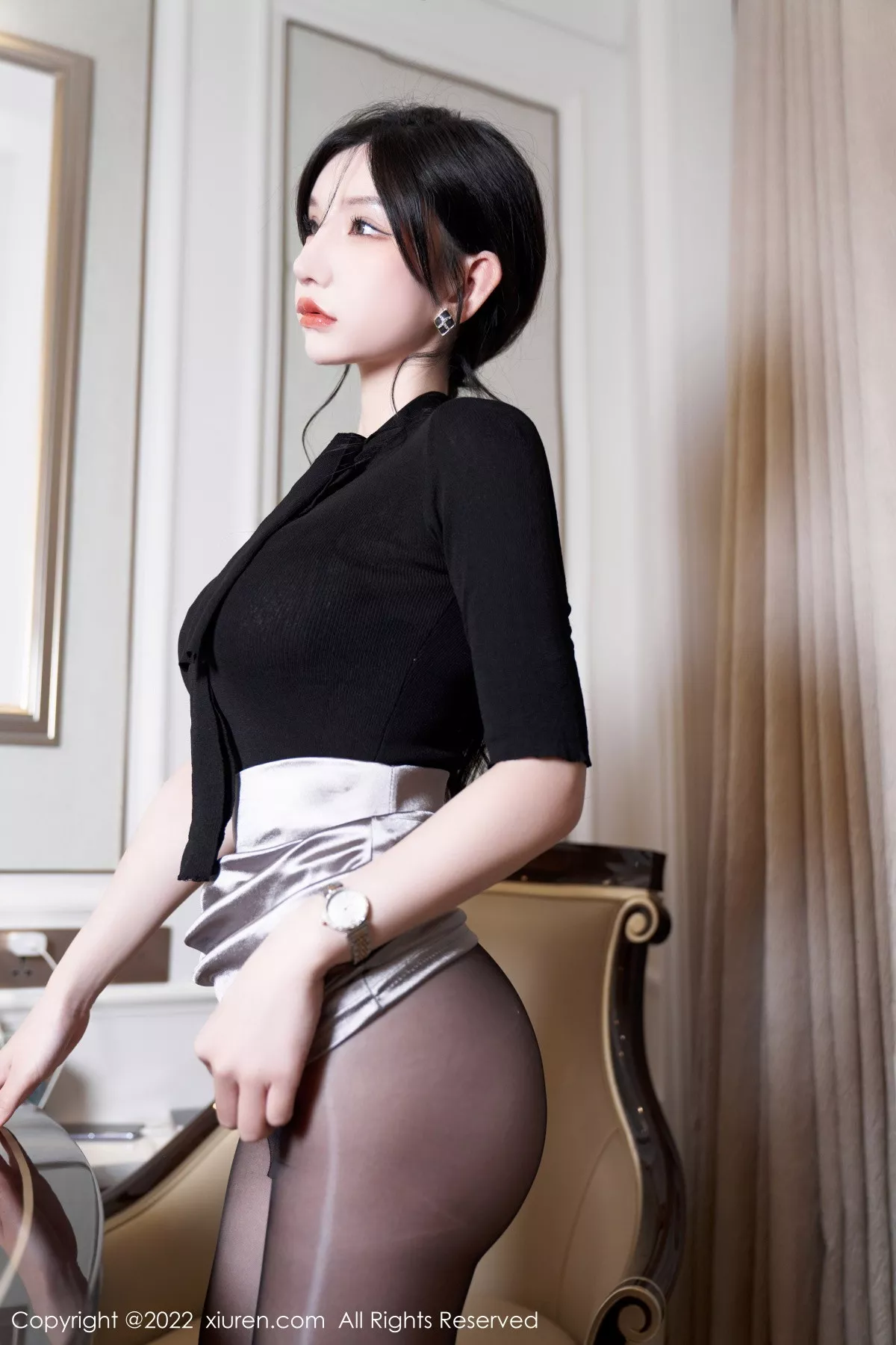 秀人集.com_[XiuRen秀人网]No.5777_女神周于希Sally黑上衣配浅色短裙露超薄闪亮黑丝极致魅惑写真89P