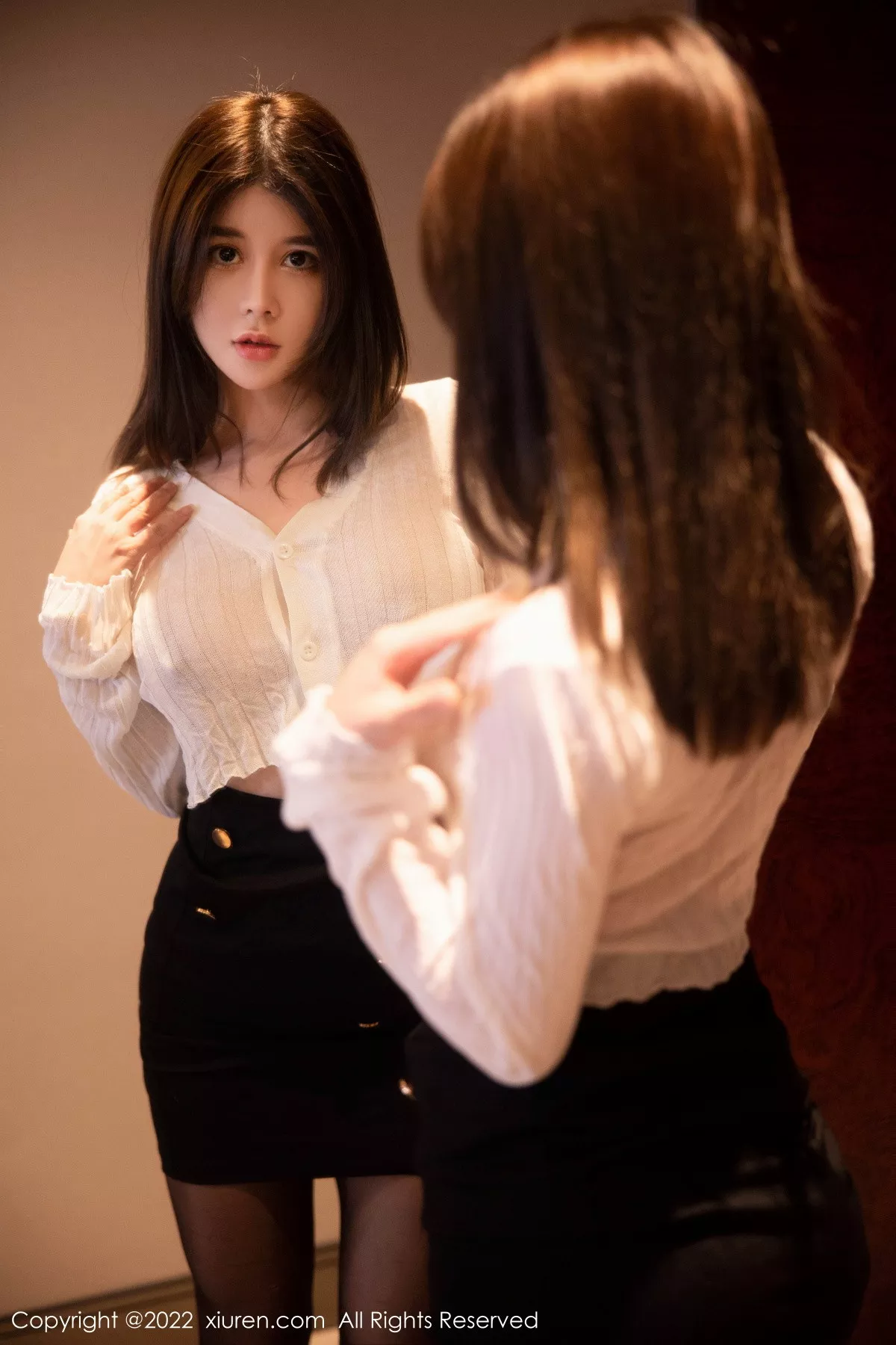 秀人集.com_[XiuRen秀人网]No.5781_模特周jojobaby性感白色上衣配黑色短裙露超薄黑丝极致魅惑写真82P