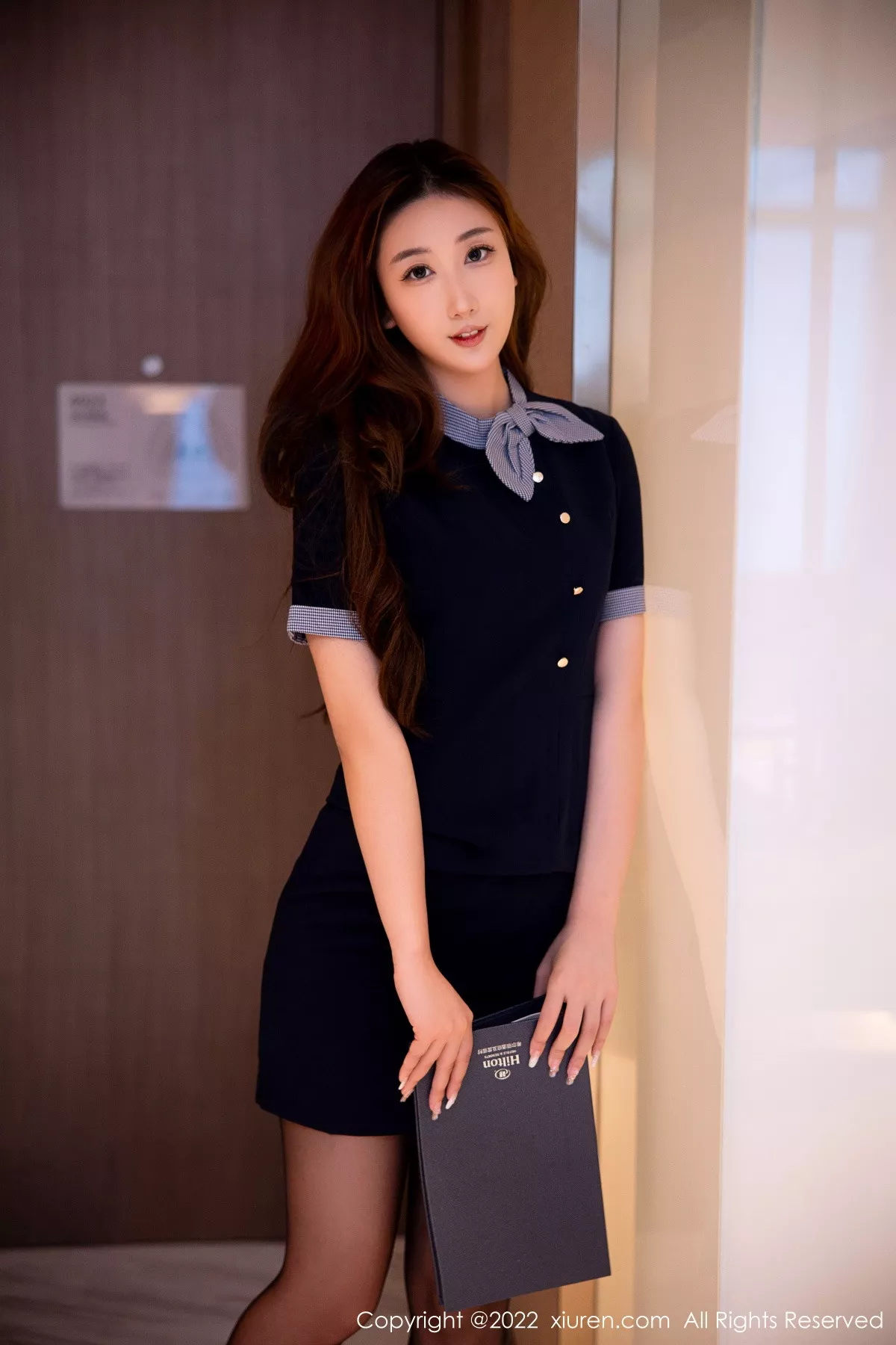 秀人集.com_[XiuRen秀人网]No.5886_模特江真真脱深蓝连衣裙露浅紫色蕾丝内衣配超薄黑丝诱惑写真98P