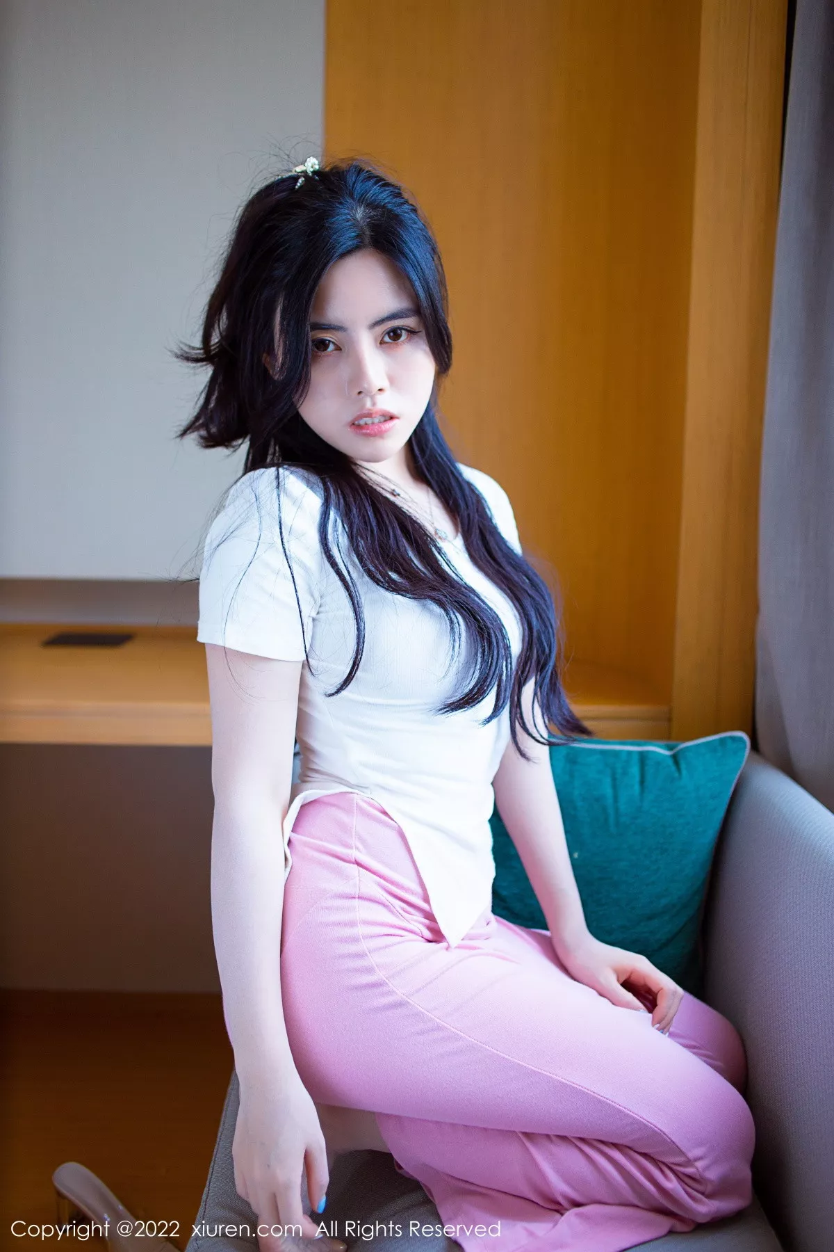 秀人集.com_[XiuRen秀人网]No.5929_模特白甜私房多套服饰性感白色真空系列秀完美身材迷人诱惑写真94P