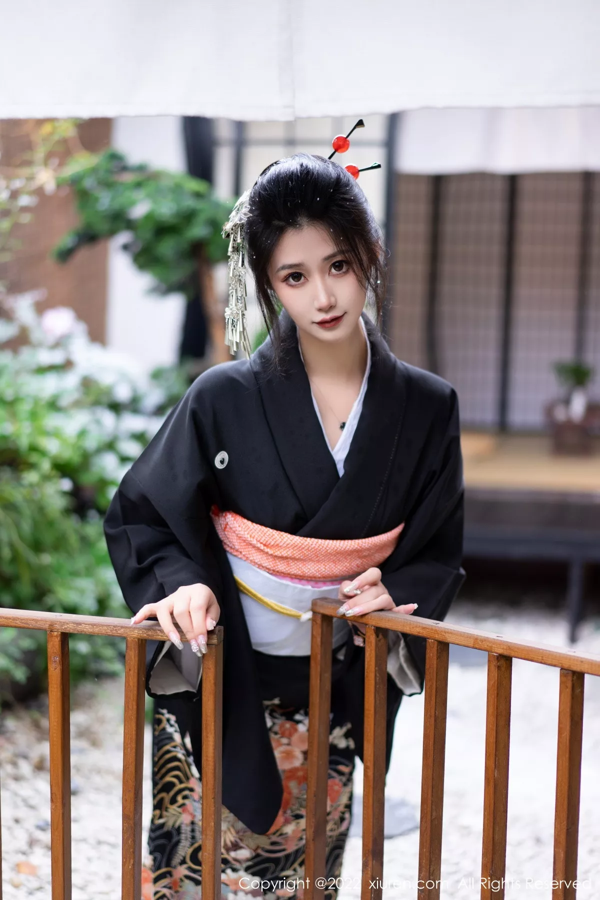 秀人集.com_[XiuRen秀人网]No.5932_模特laura阿姣性感深色日式和服半脱秀柔美身材迷人诱惑写真74P