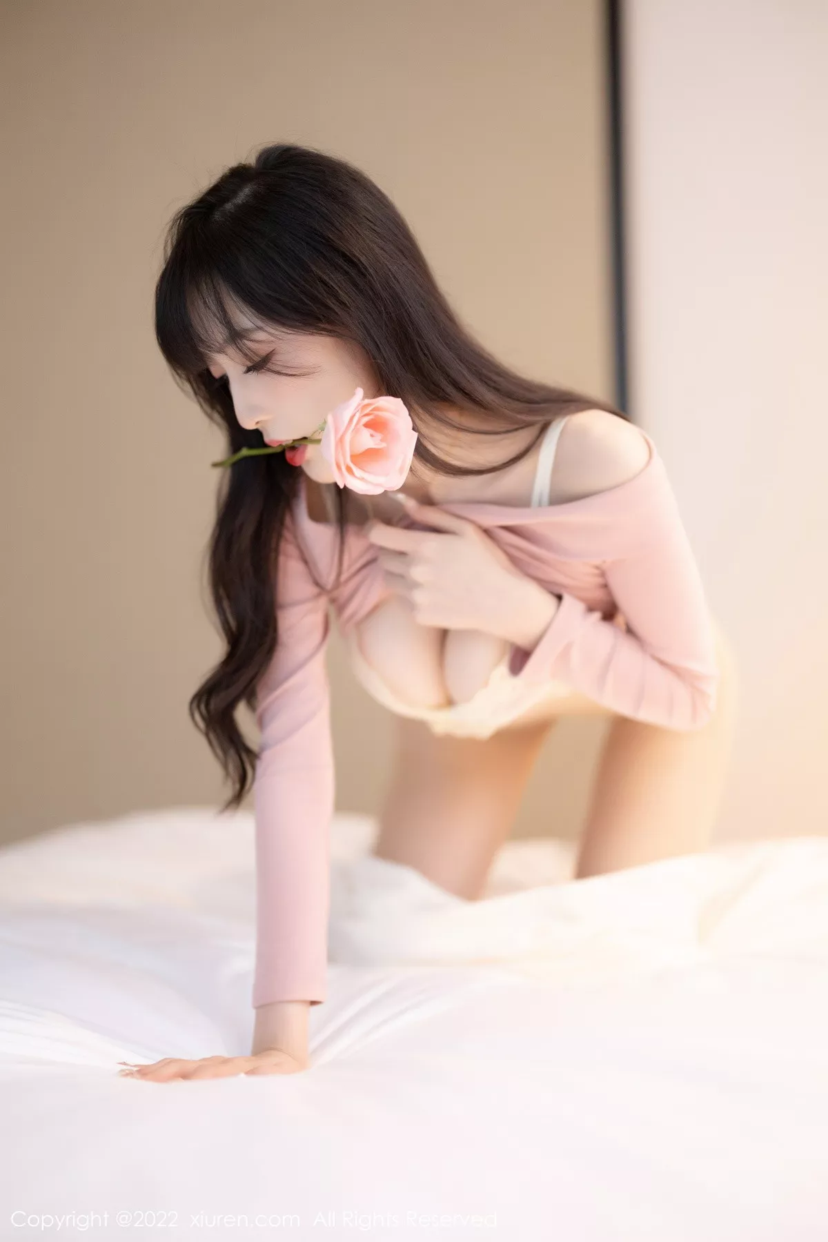 秀人集.com_[XiuRen秀人网]No.5934_模特林星阑紫色露肩上衣配白短裙露蕾丝内衣开档肉丝诱惑写真81P