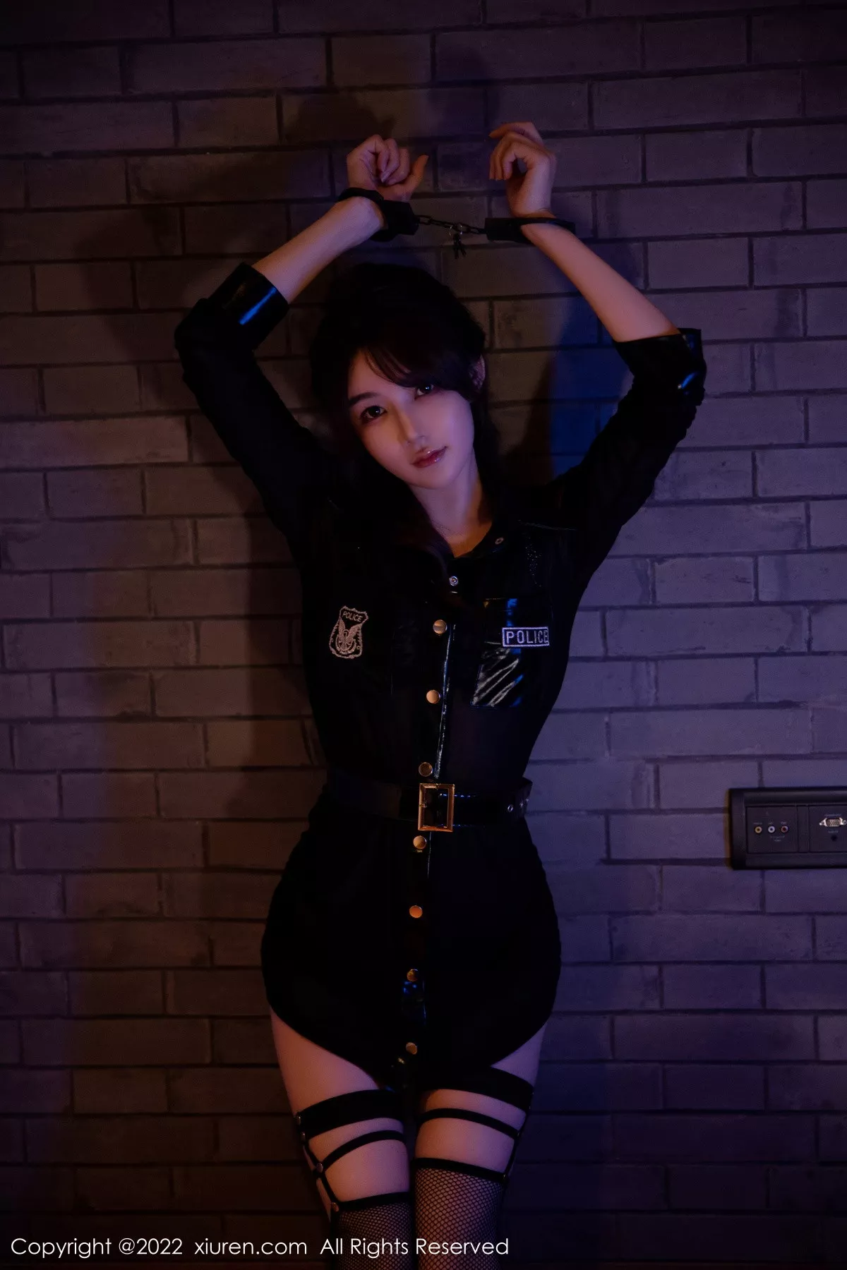 秀人集.com_[XiuRen秀人网]No.5931_模特婠婠么性感黑色情趣制服露豹纹内衣秀绝美身材诱惑写真94P