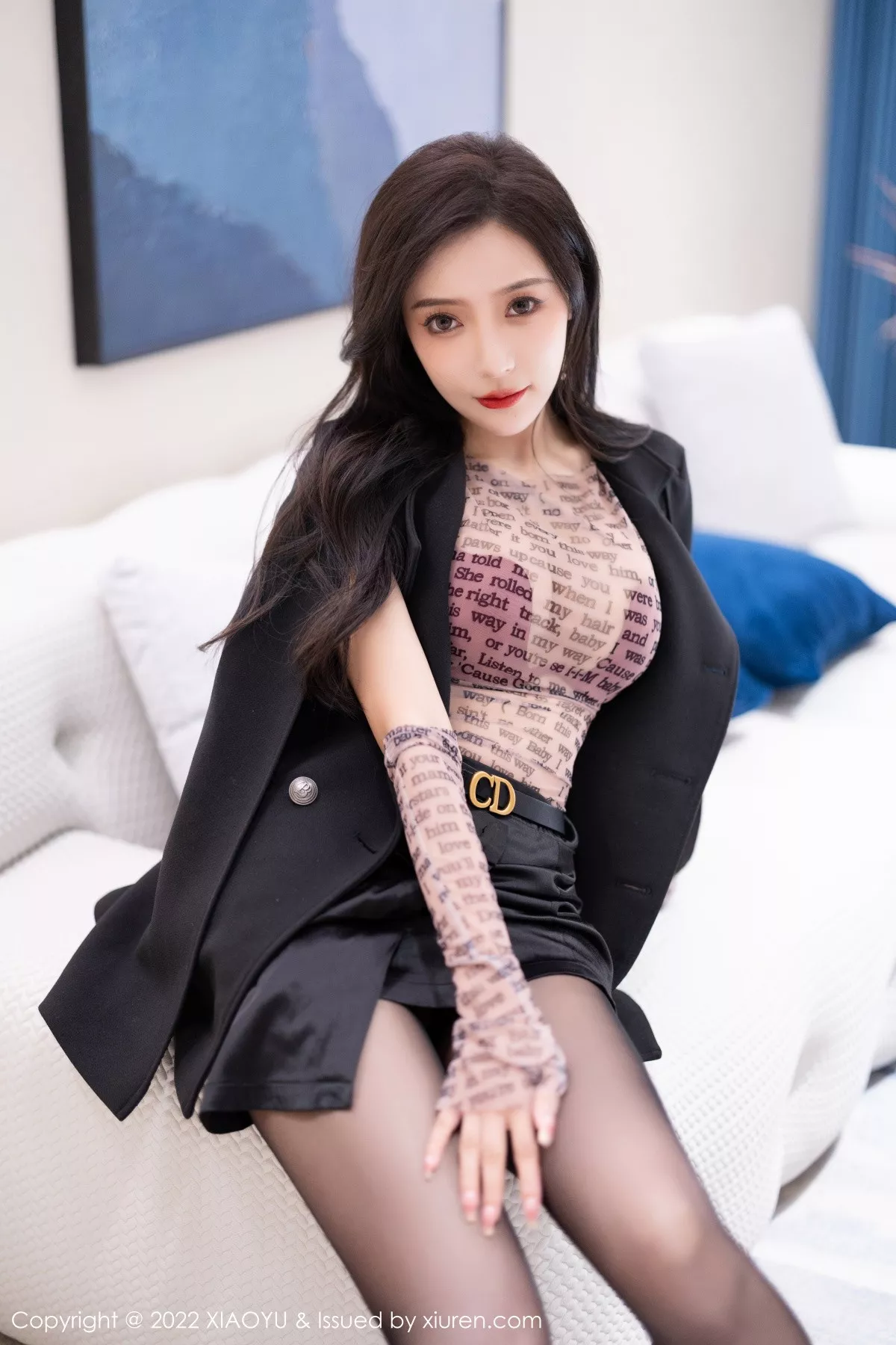 秀人集.com_[XiaoYu画语界]Vol.916_女神王馨瑶yanni半脱露轻透服饰配超薄黑丝秀惹火身材诱惑写真93P