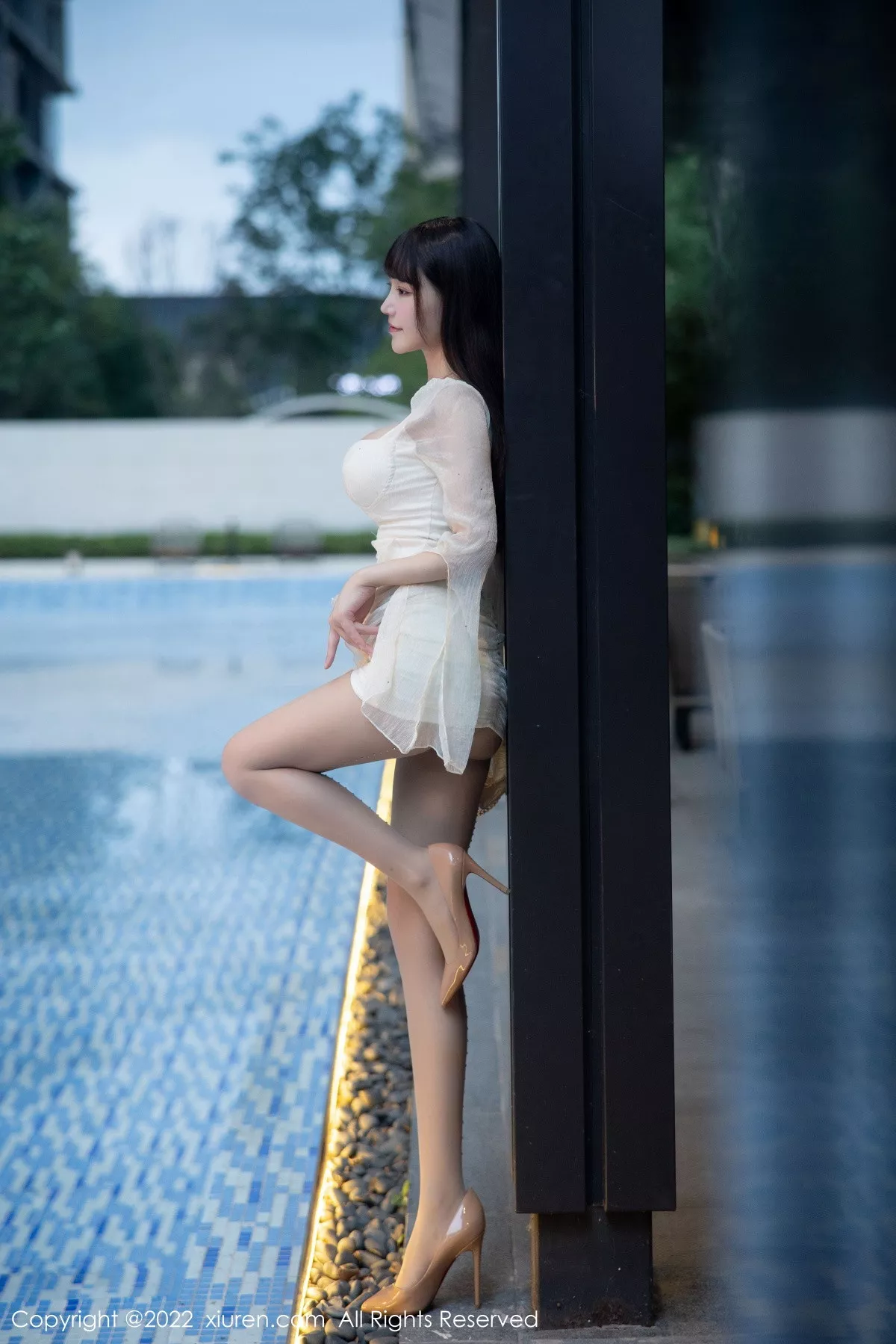 秀人集.com_[XiuRen秀人网]No.5958_女神朱可儿Flora性感白色礼裙配超薄无内肉丝秀丰满身材诱惑写真75P