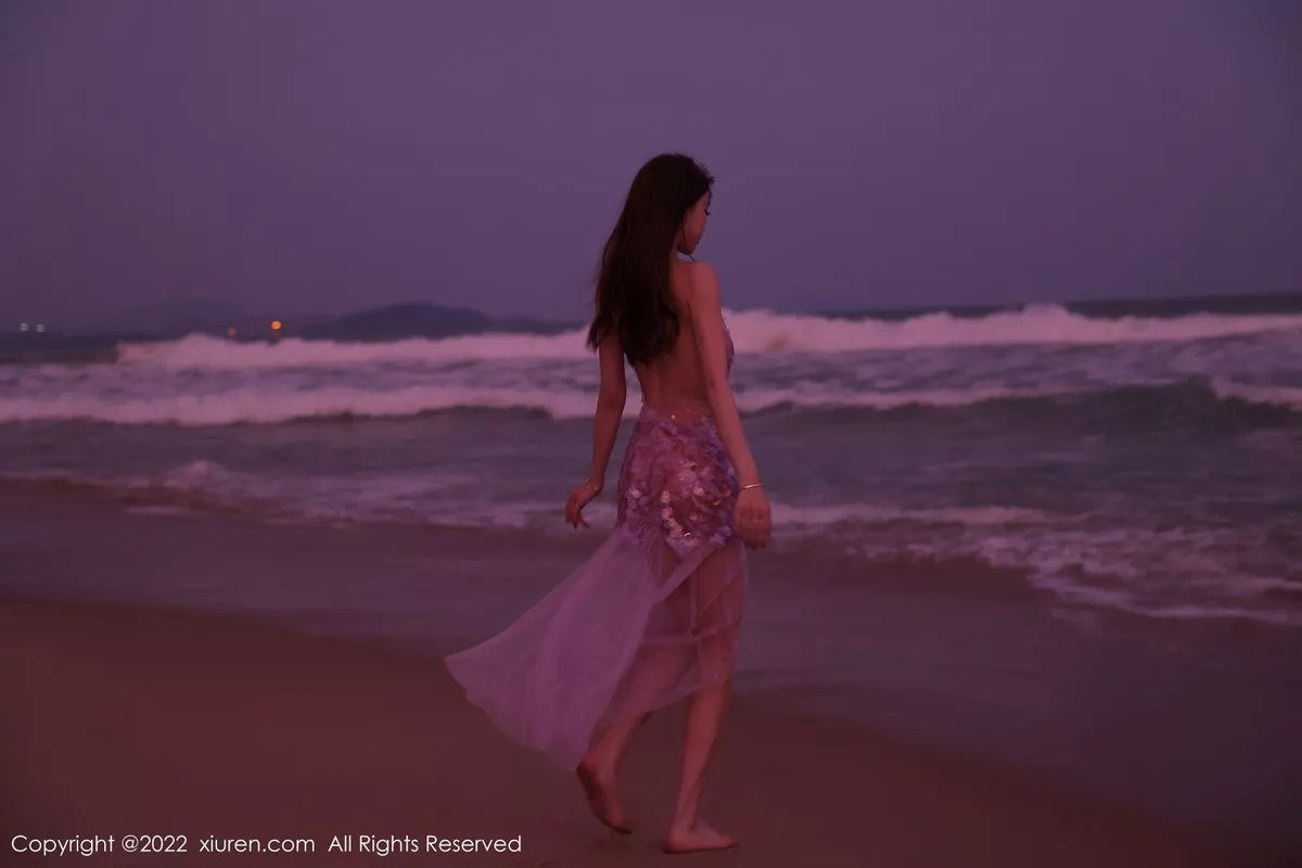 秀人集.com_[XiuRen秀人网]No.5890_模特tina_甜仔海南旅拍沙滩场景粉色真空裙秀凹凸身材诱惑写真53P