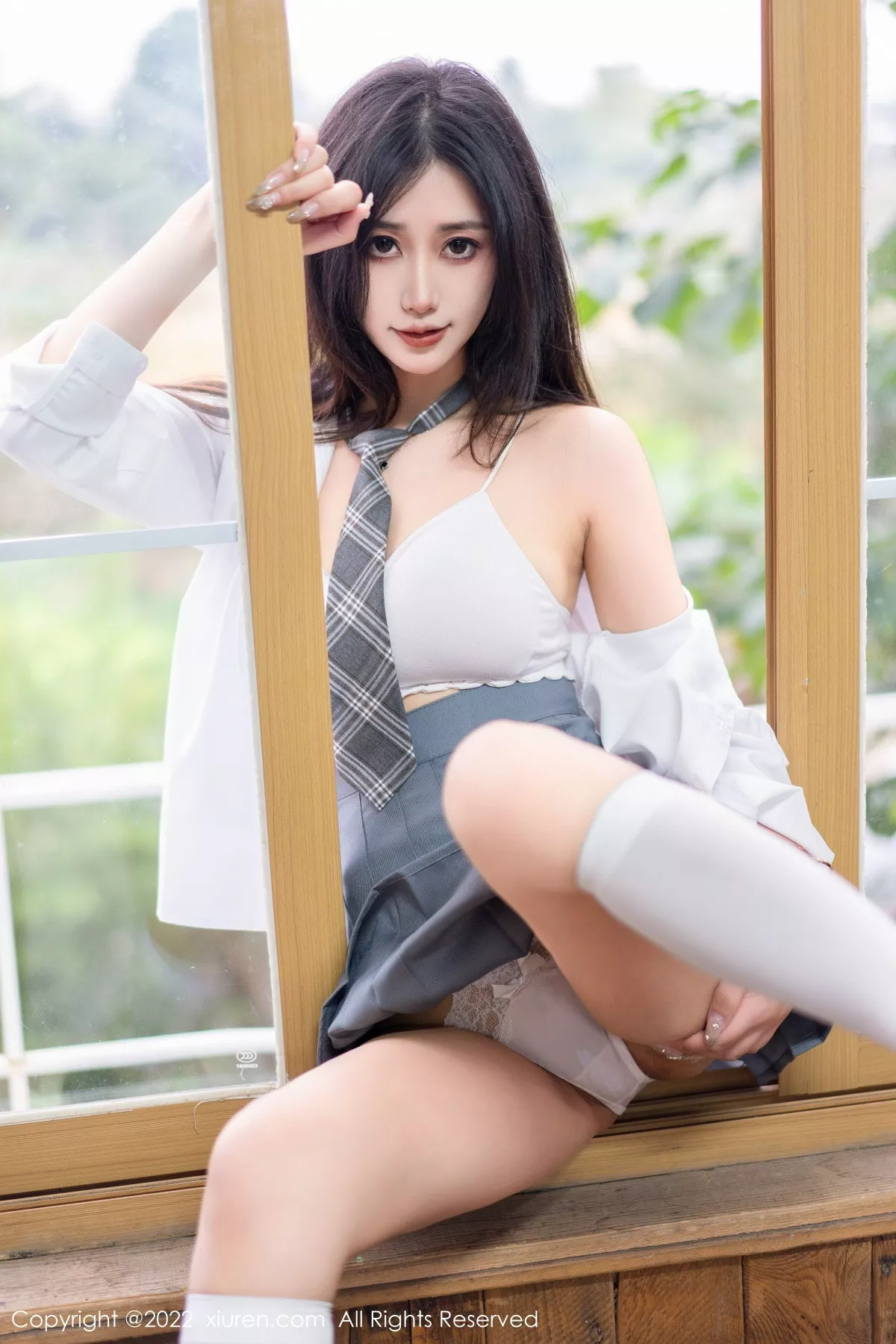 秀人集.com_[XiuRen秀人网]No.5970_模特Laura阿姣性感学妹短裙制服露白色内衣秀曼妙身姿迷人写真99P