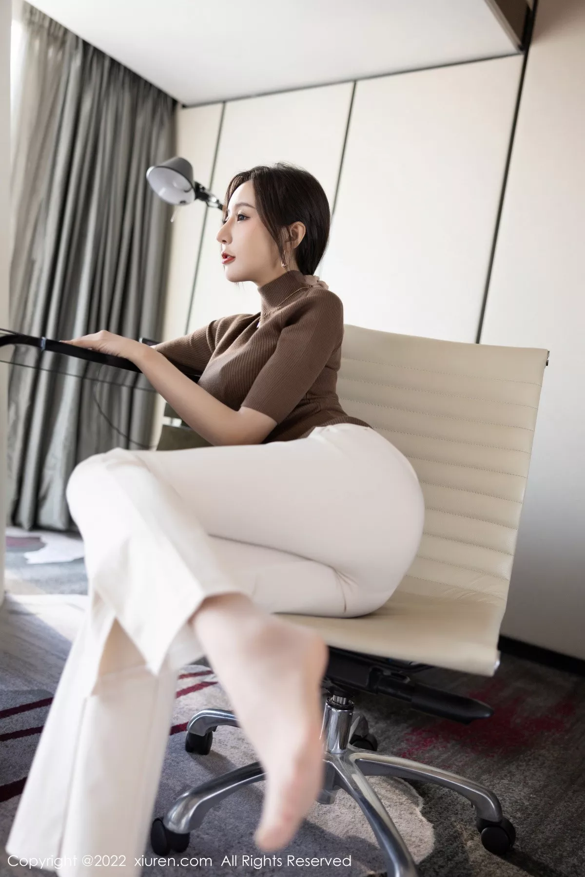 秀人集.com_[XiuRen秀人网]No.5978_女神王馨瑶yanni私房半脱露性感蓝色内衣配超薄无内肉丝诱惑写真81P