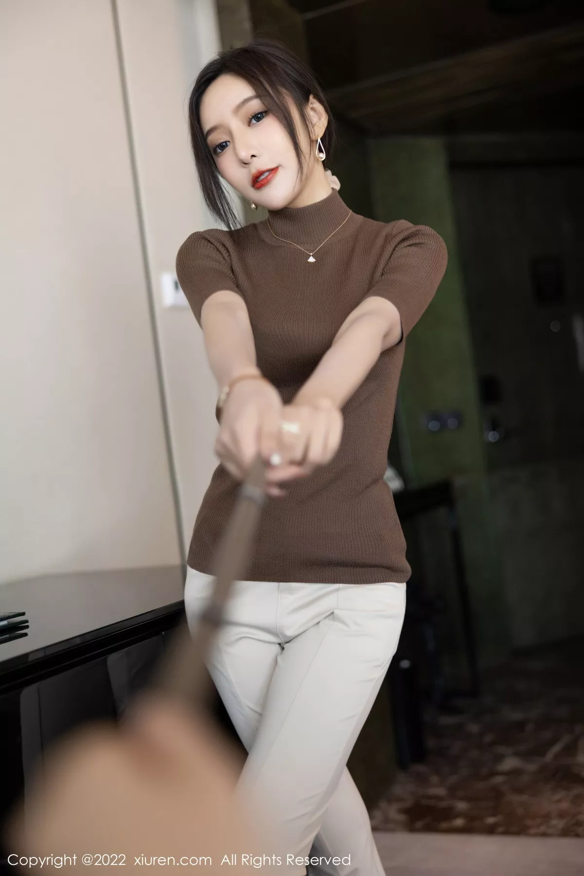 秀人集.com_[XiuRen秀人网]No.5978_女神王馨瑶yanni私房半脱露性感蓝色内衣配超薄无内肉丝诱惑写真81P