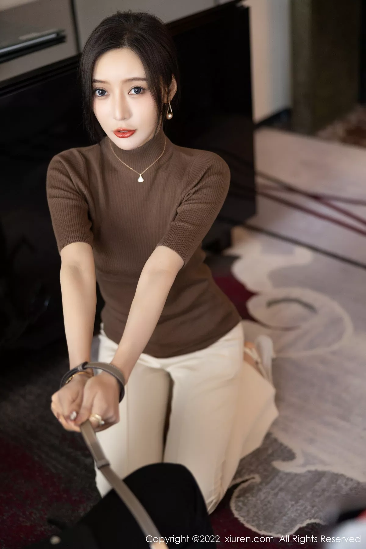 秀人集.com_[XiuRen秀人网]No.5978_女神王馨瑶yanni私房半脱露性感蓝色内衣配超薄无内肉丝诱惑写真81P