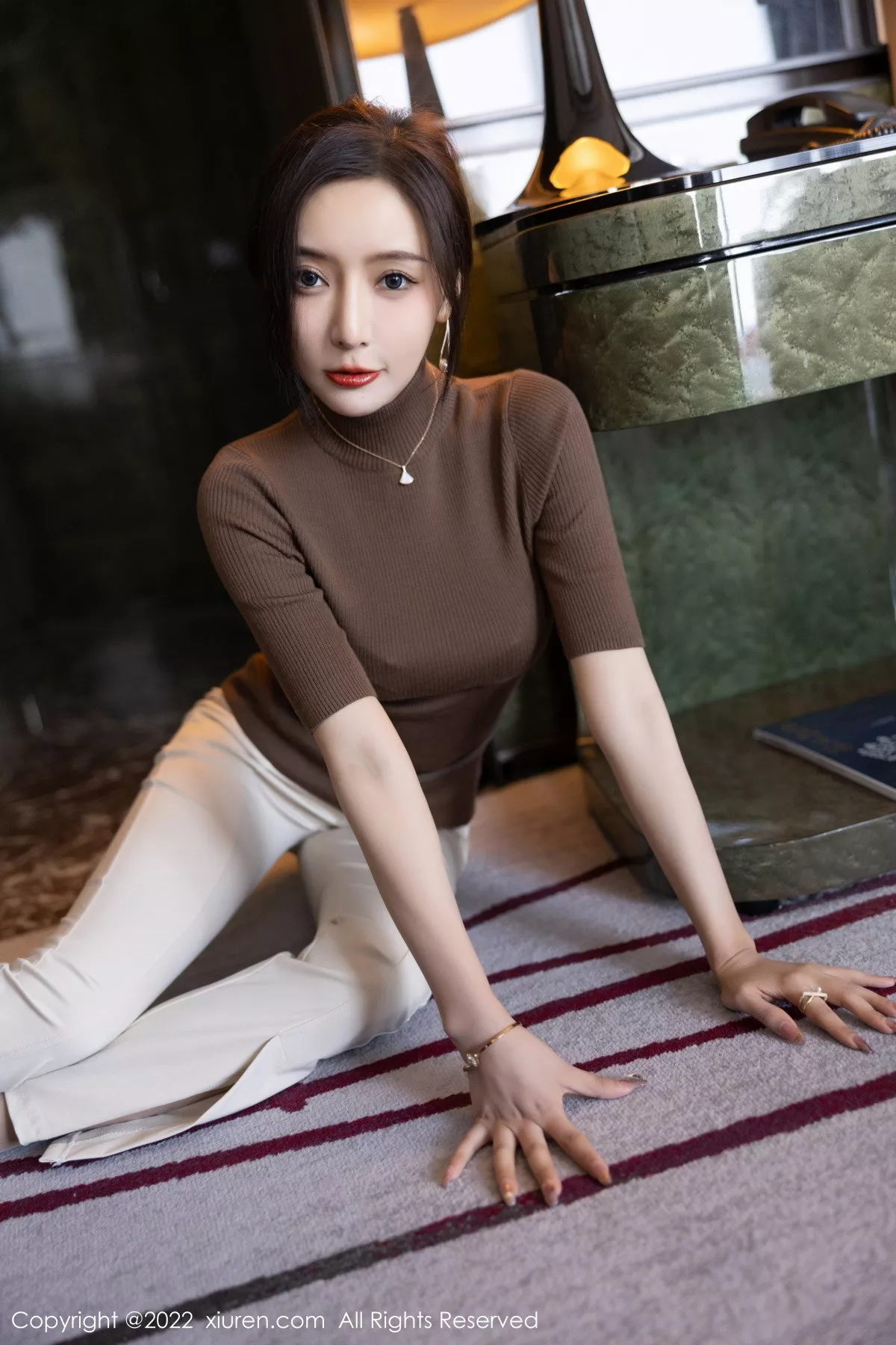 秀人集.com_[XiuRen秀人网]No.5978_女神王馨瑶yanni私房半脱露性感蓝色内衣配超薄无内肉丝诱惑写真81P